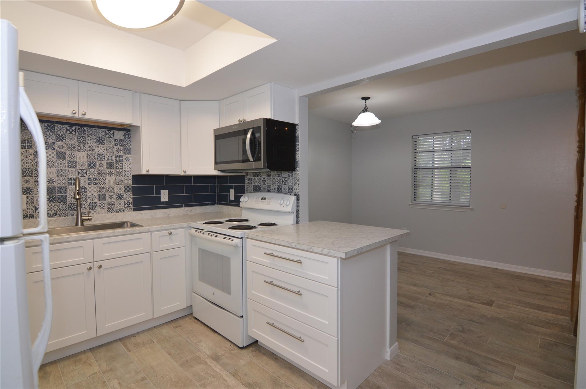 8912 Circle Dr # D, Austin, TX 78736