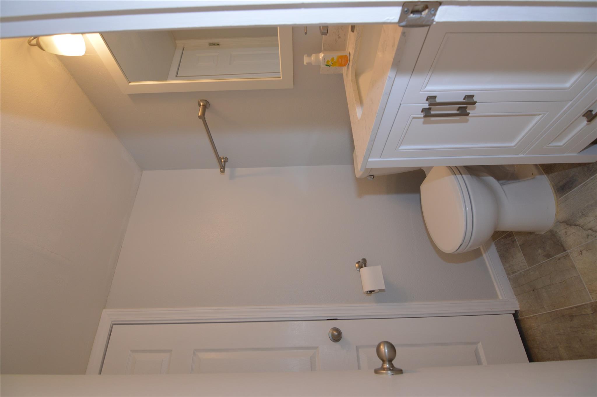 8912 Circle Dr # D, Austin, TX 78736