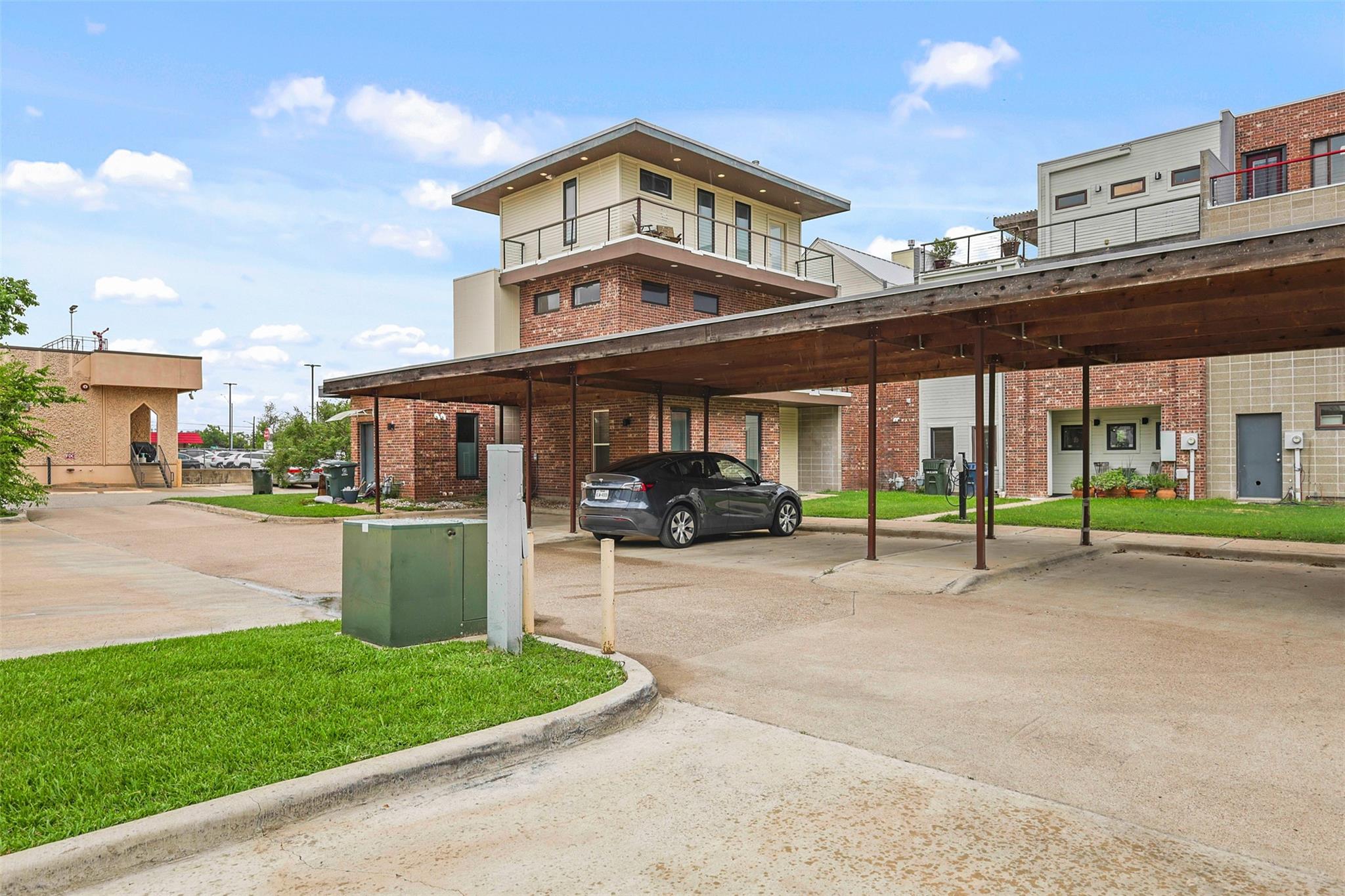 213 N Houston Ave, Bryan, TX 77803