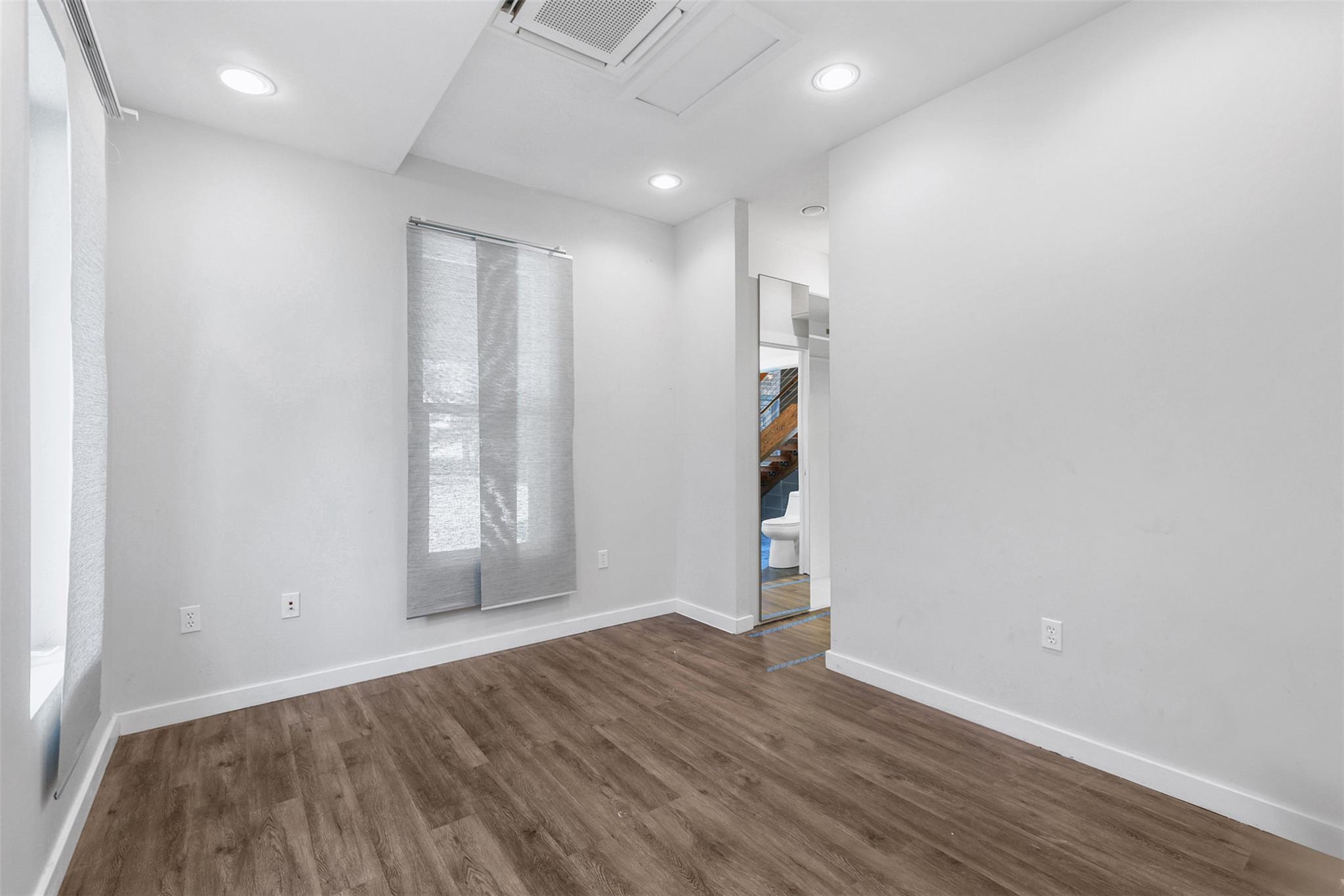 213 N Houston Ave, Bryan, TX 77803