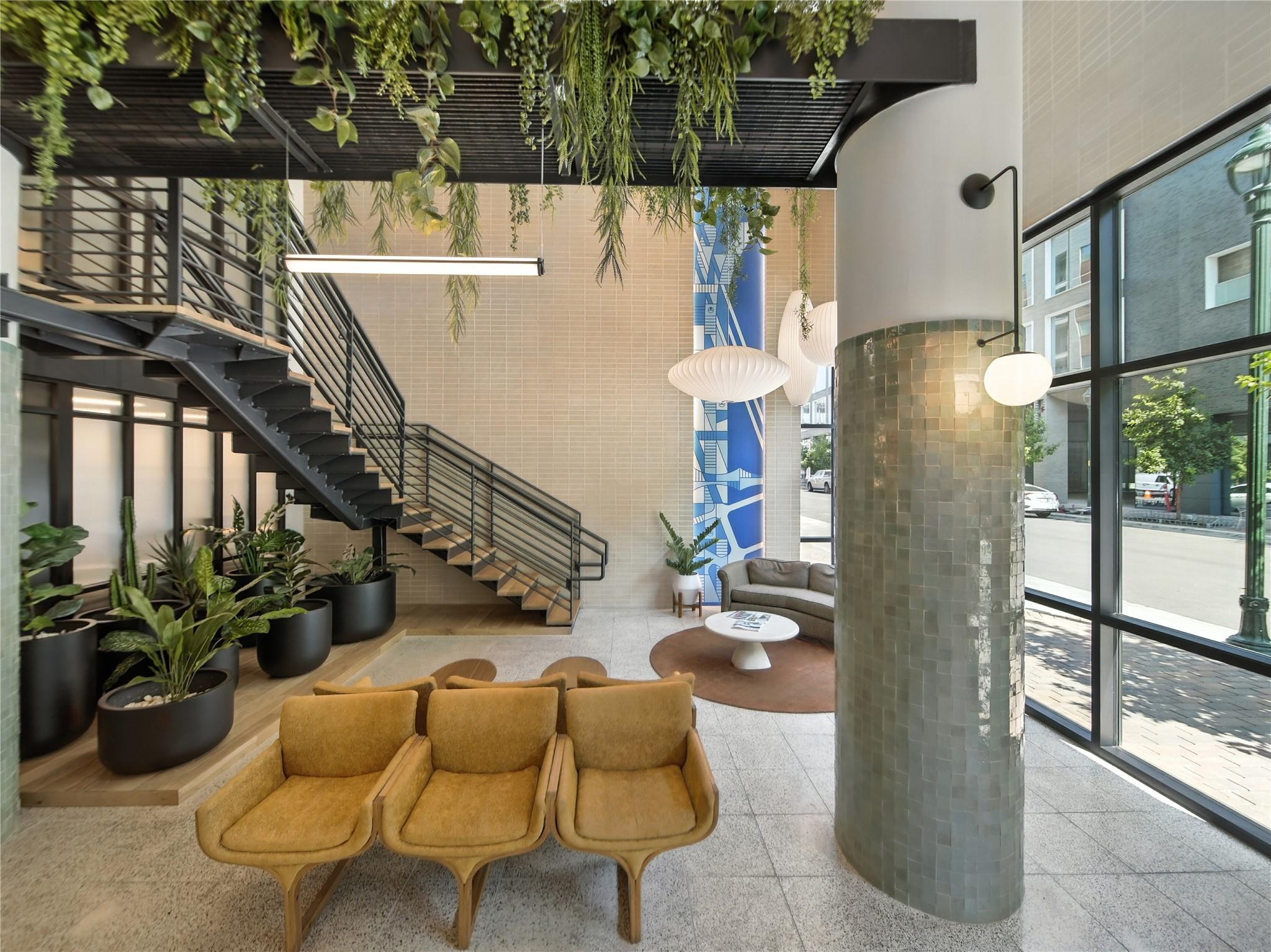 1701 Simond Ave # 302, Austin, TX 78723