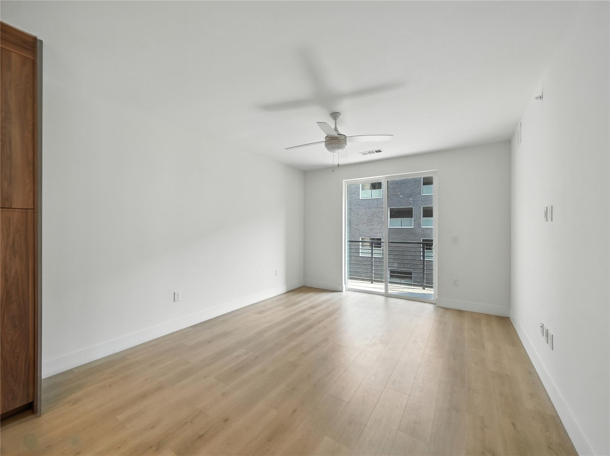 1701 Simond Ave # 302, Austin, TX 78723