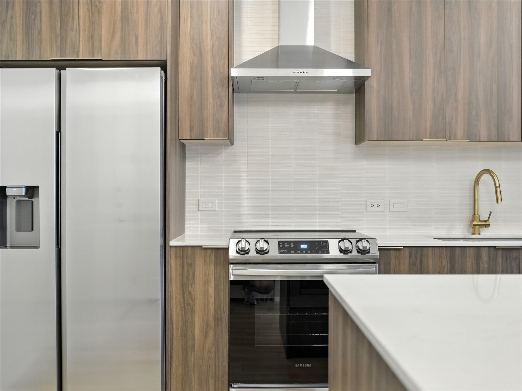 1701 Simond Ave # 302, Austin, TX 78723