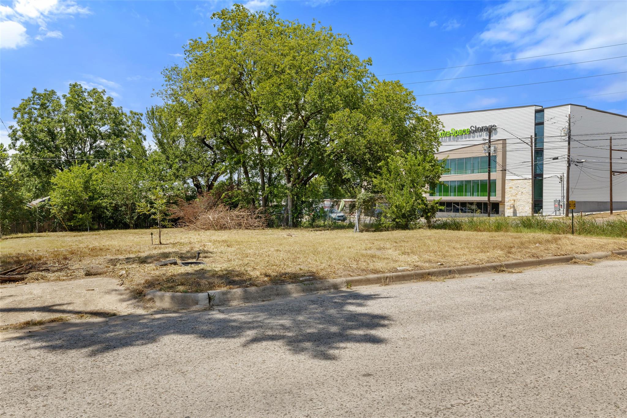 2956 Higgins St, Austin, TX 78722