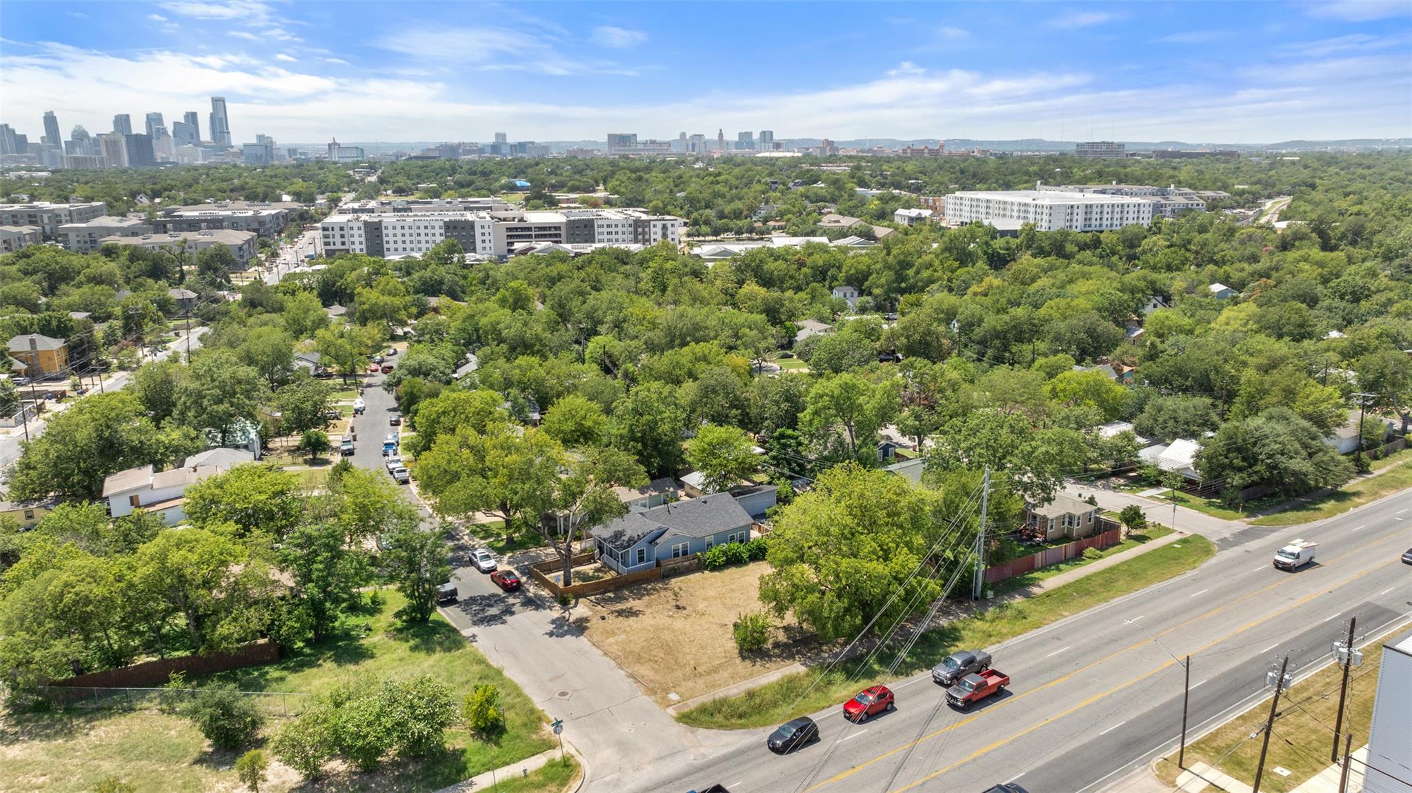 2956 Higgins St, Austin, TX 78722