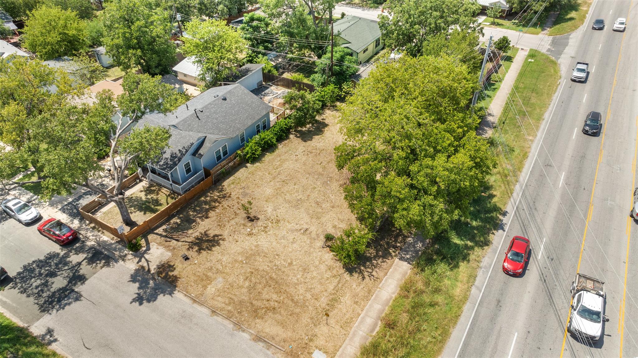 2956 Higgins St, Austin, TX 78722