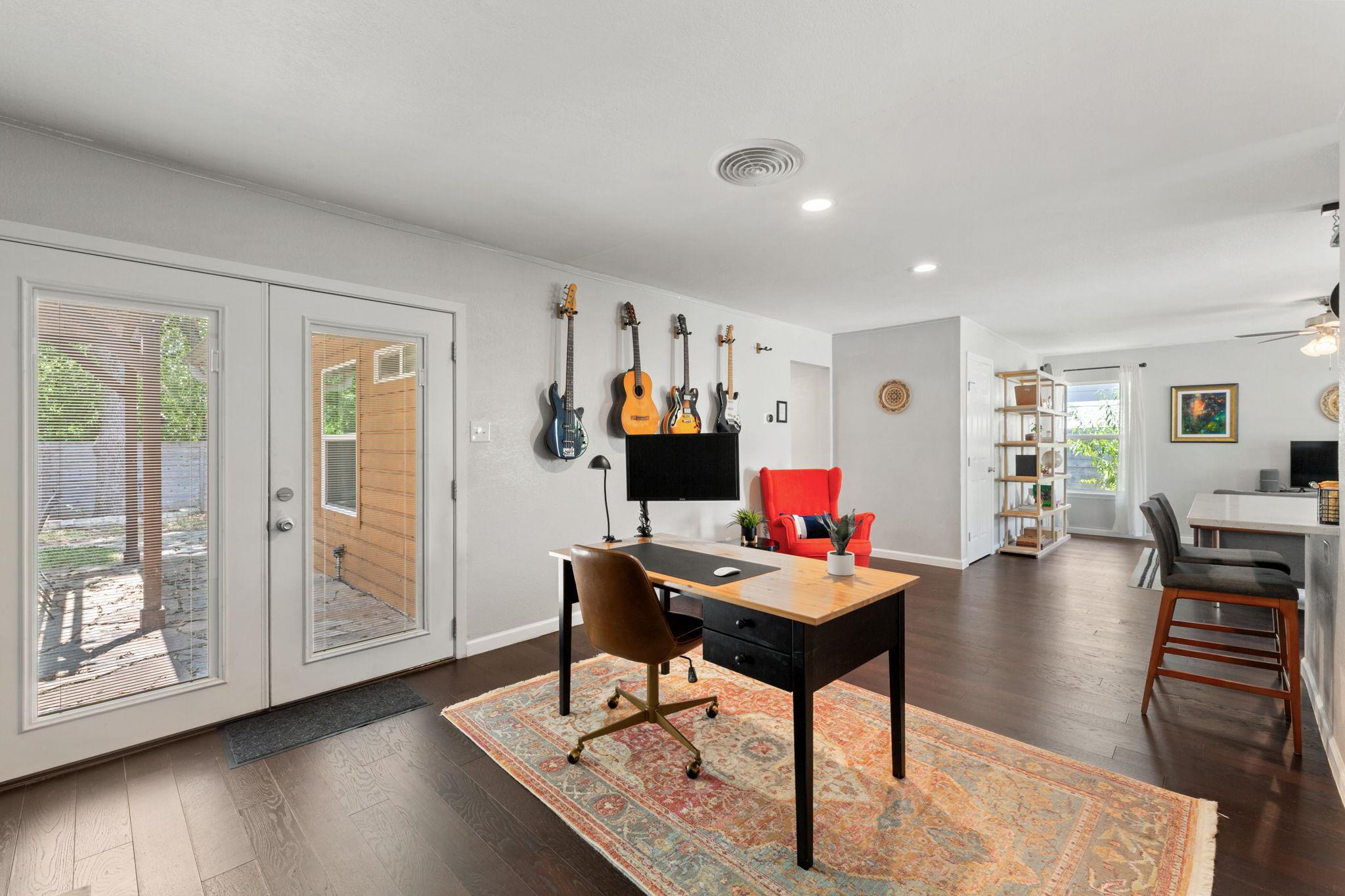 8405 Rockwood Ln, Austin, TX 78757