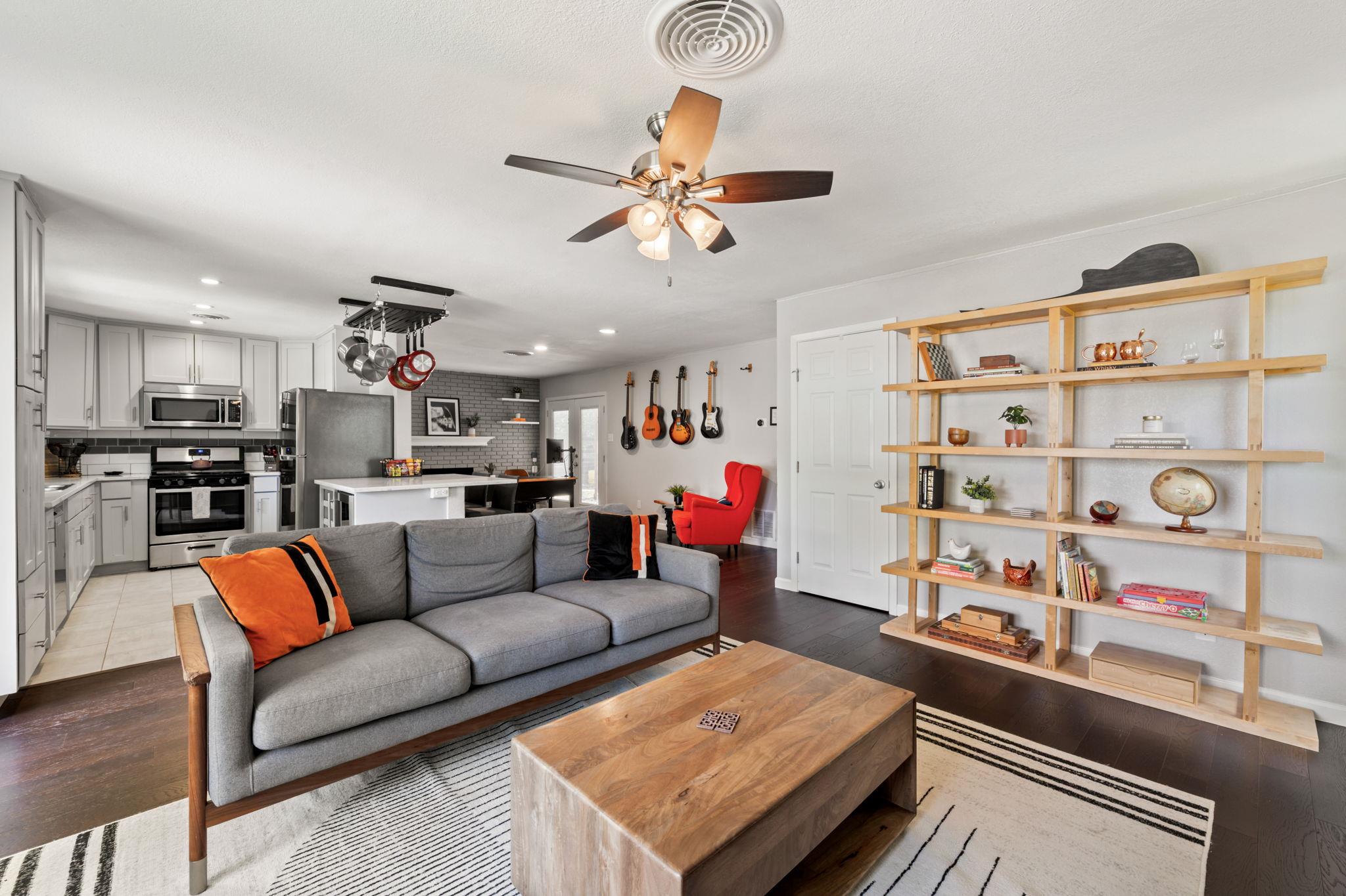 8405 Rockwood Ln, Austin, TX 78757