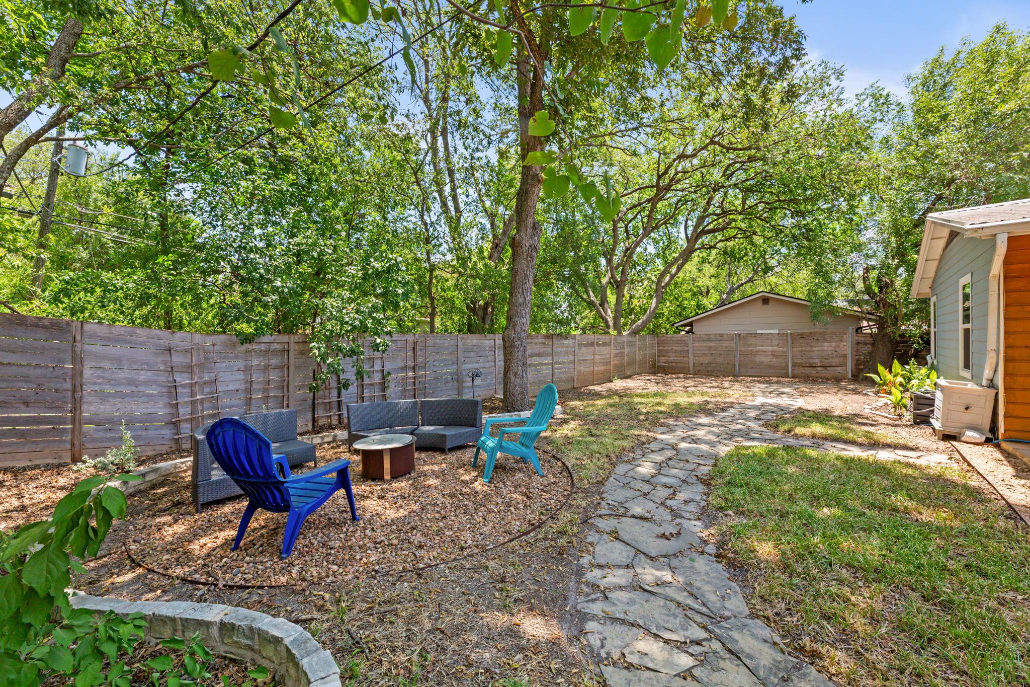 8405 Rockwood Ln, Austin, TX 78757