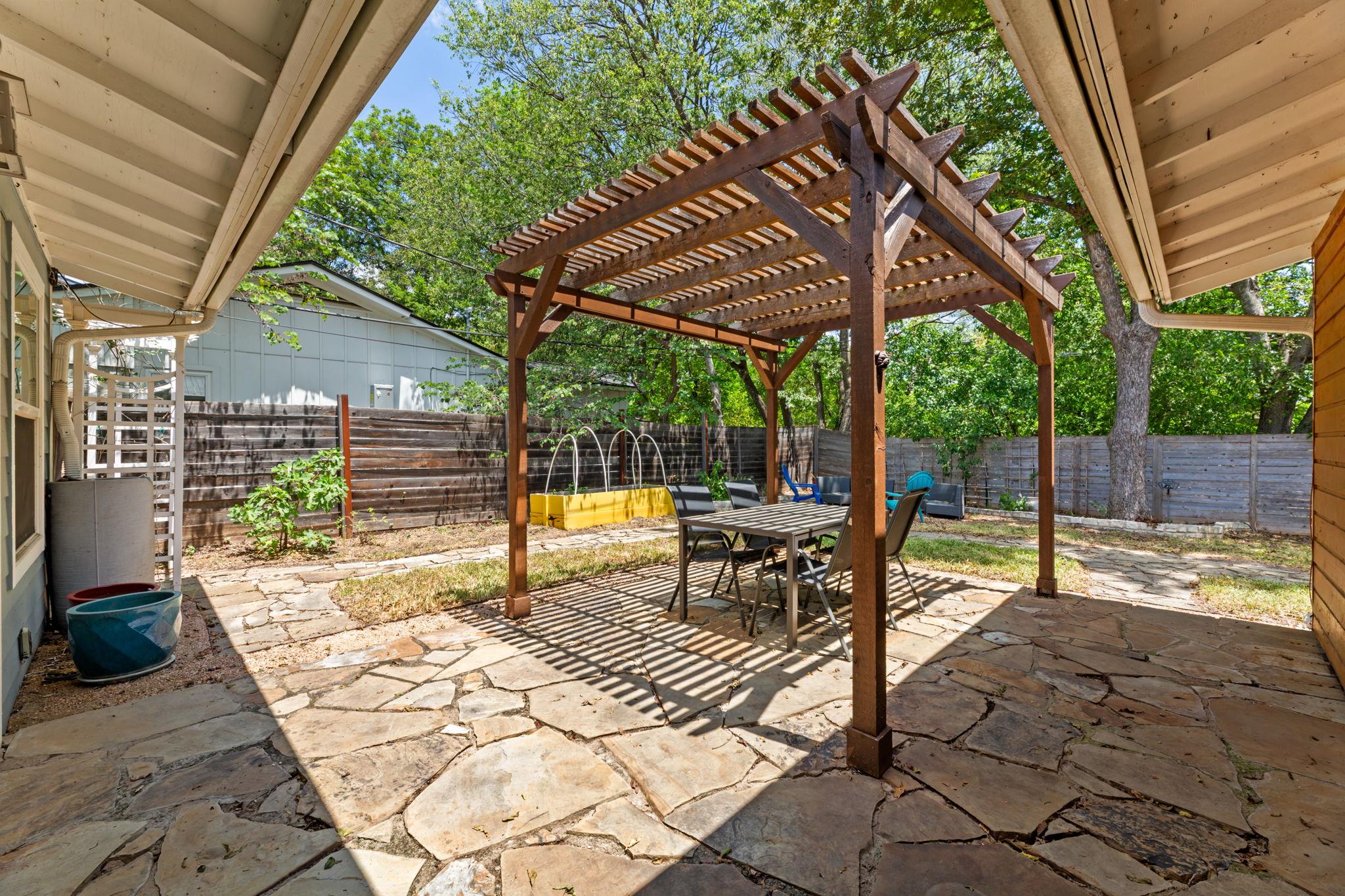 8405 Rockwood Ln, Austin, TX 78757