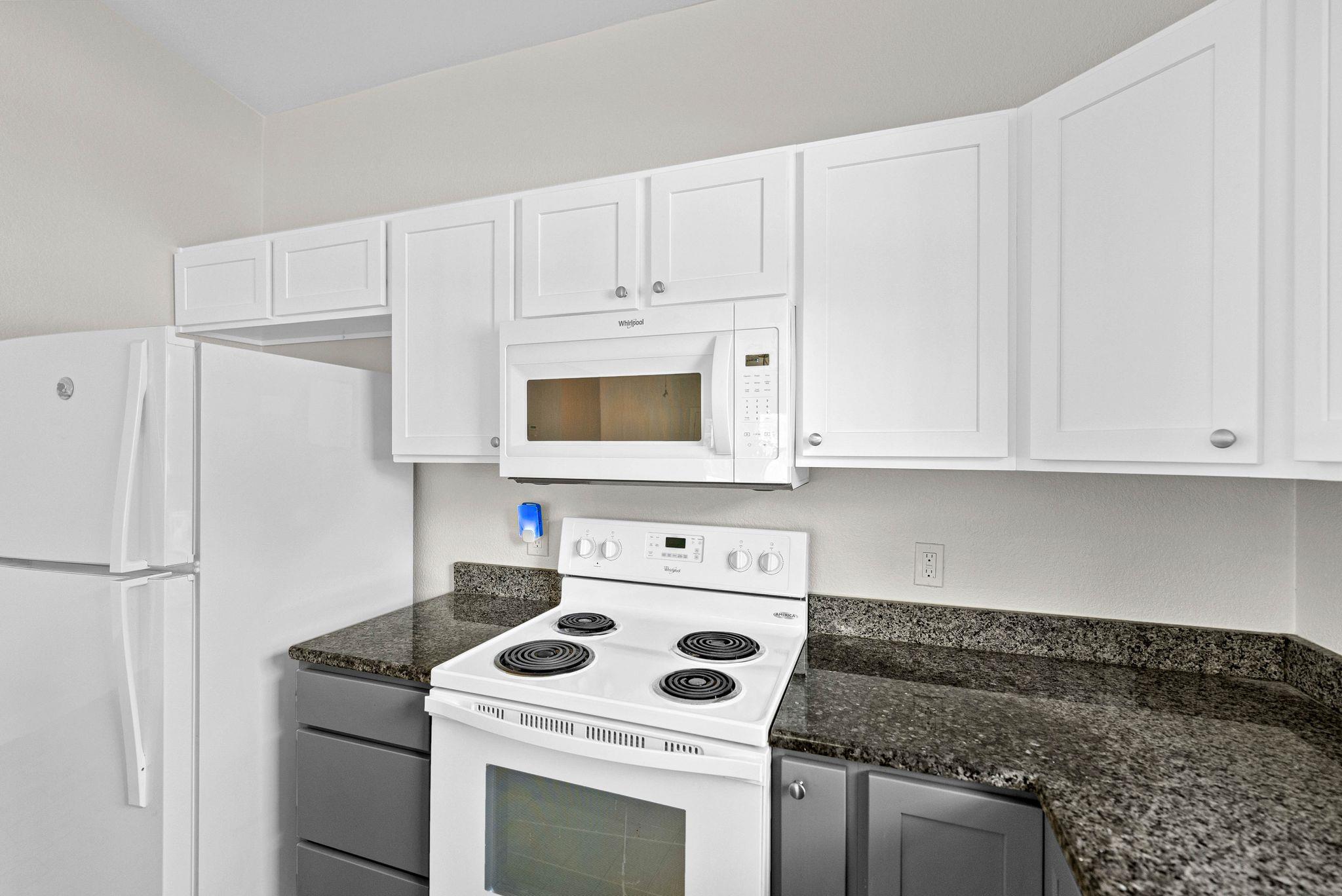 712 Link Dr, Kingsland, TX 78639