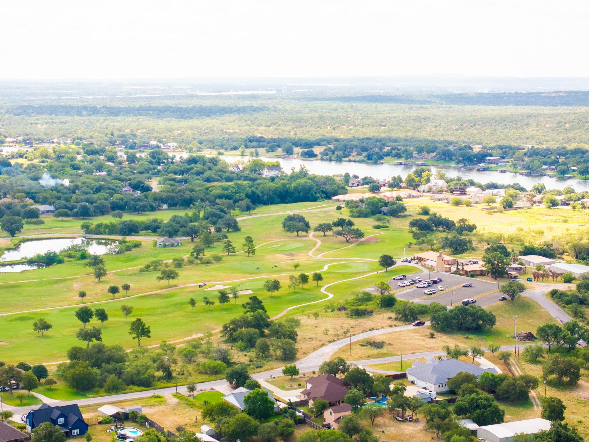 712 Link Dr, Kingsland, TX 78639