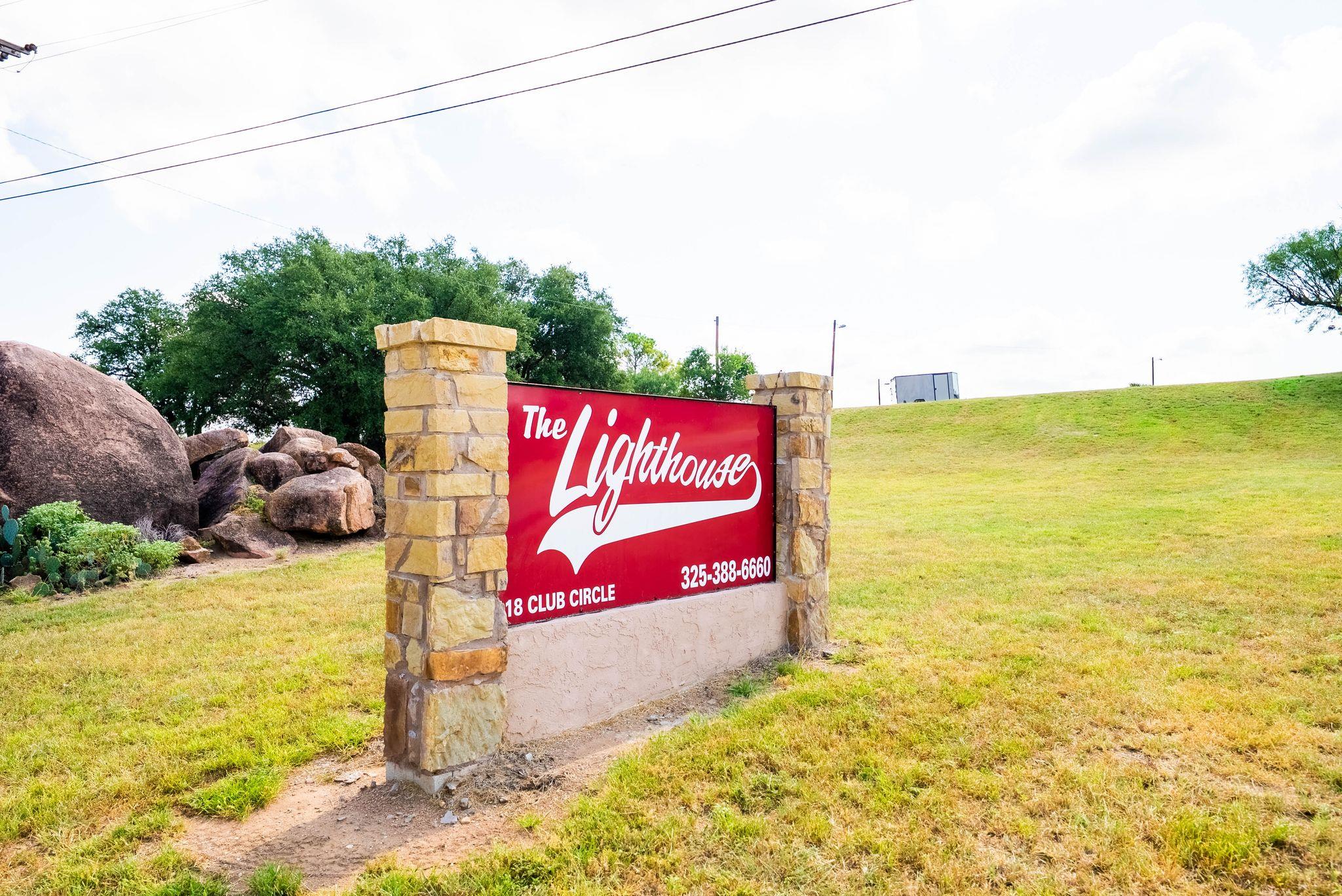 712 Link Dr, Kingsland, TX 78639