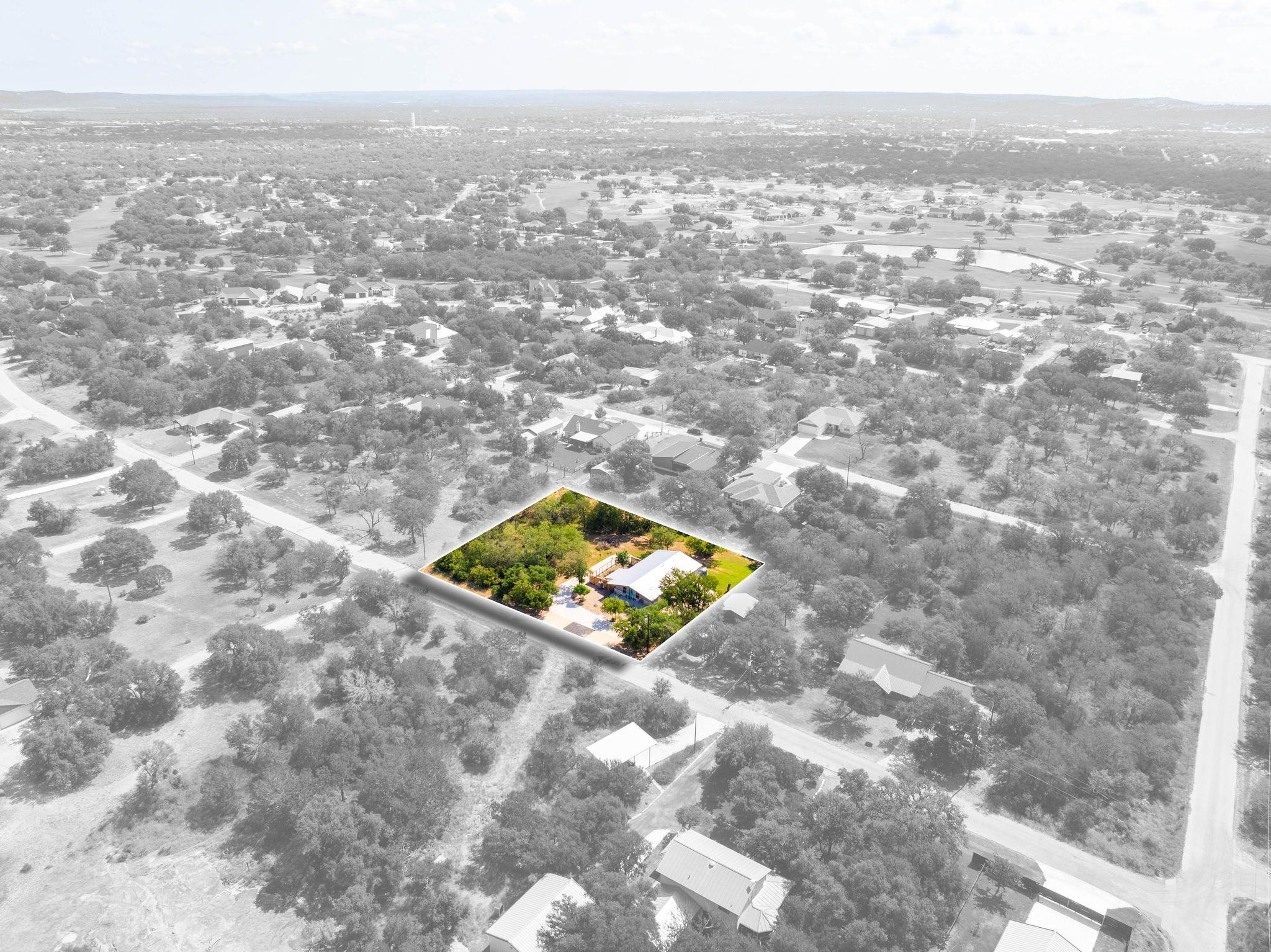 712 Link Dr, Kingsland, TX 78639