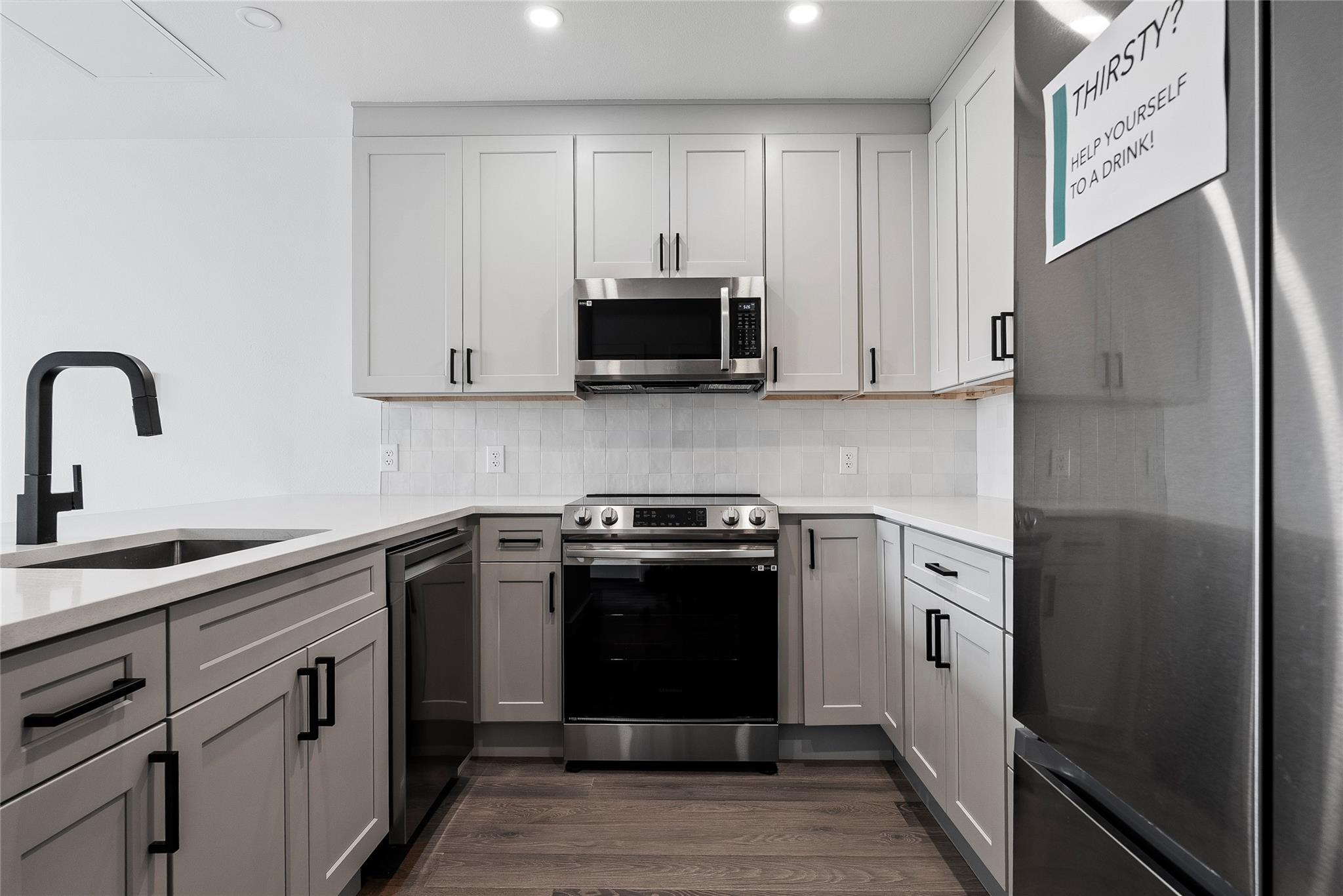 1800 E 4th St # 295, Austin, TX 78702