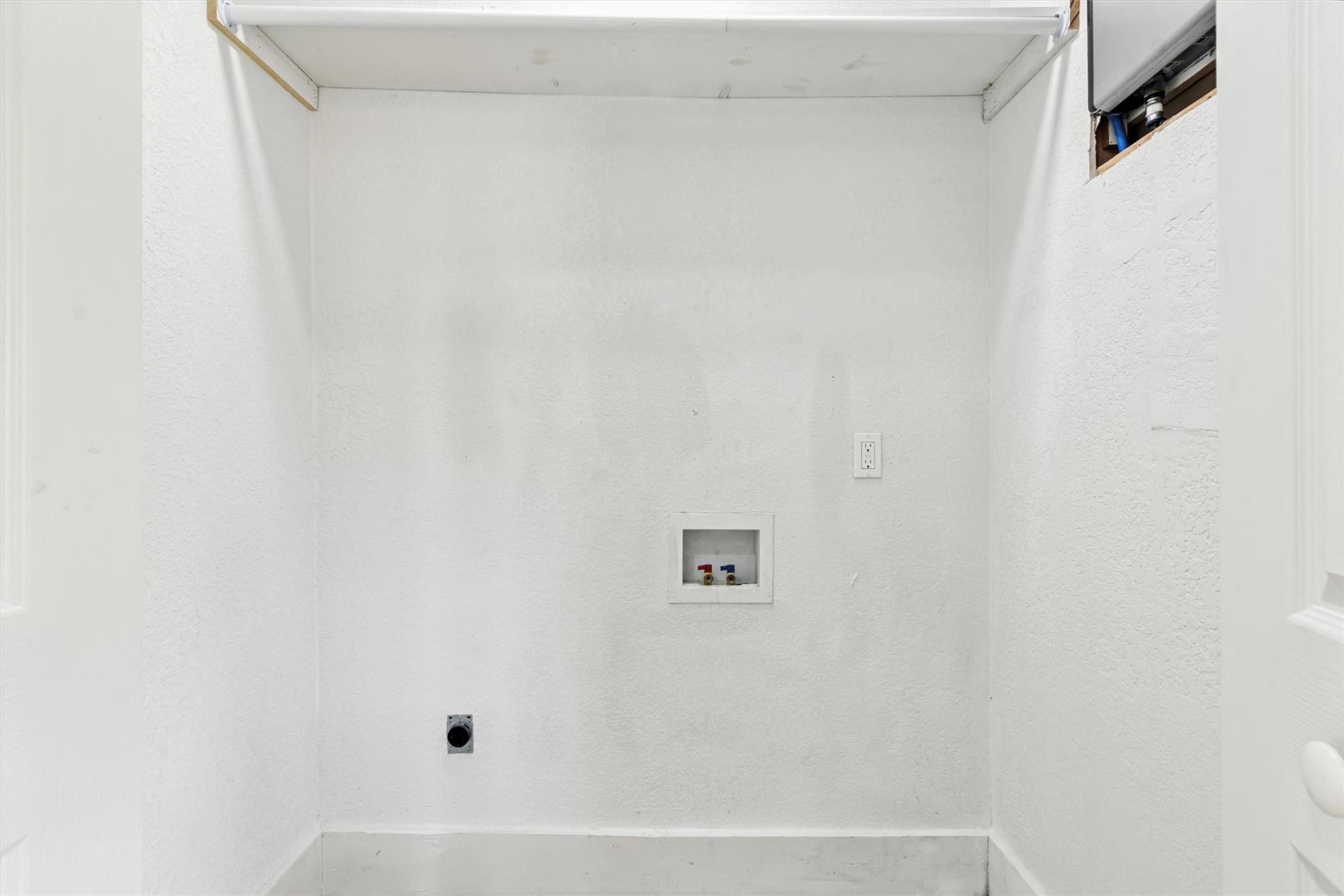 409 N Vandeveer St, Burnet, TX 78611