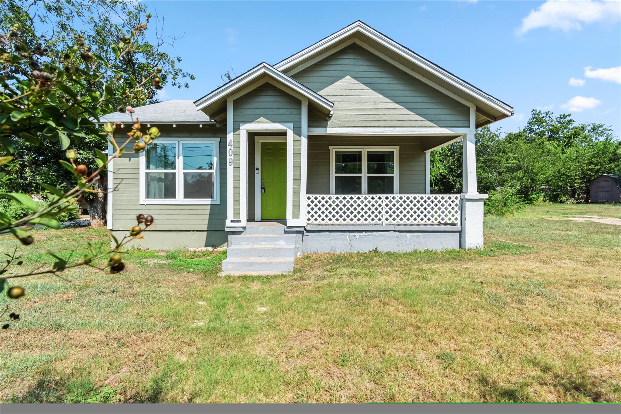 409 N Vandeveer St, Burnet, TX 78611