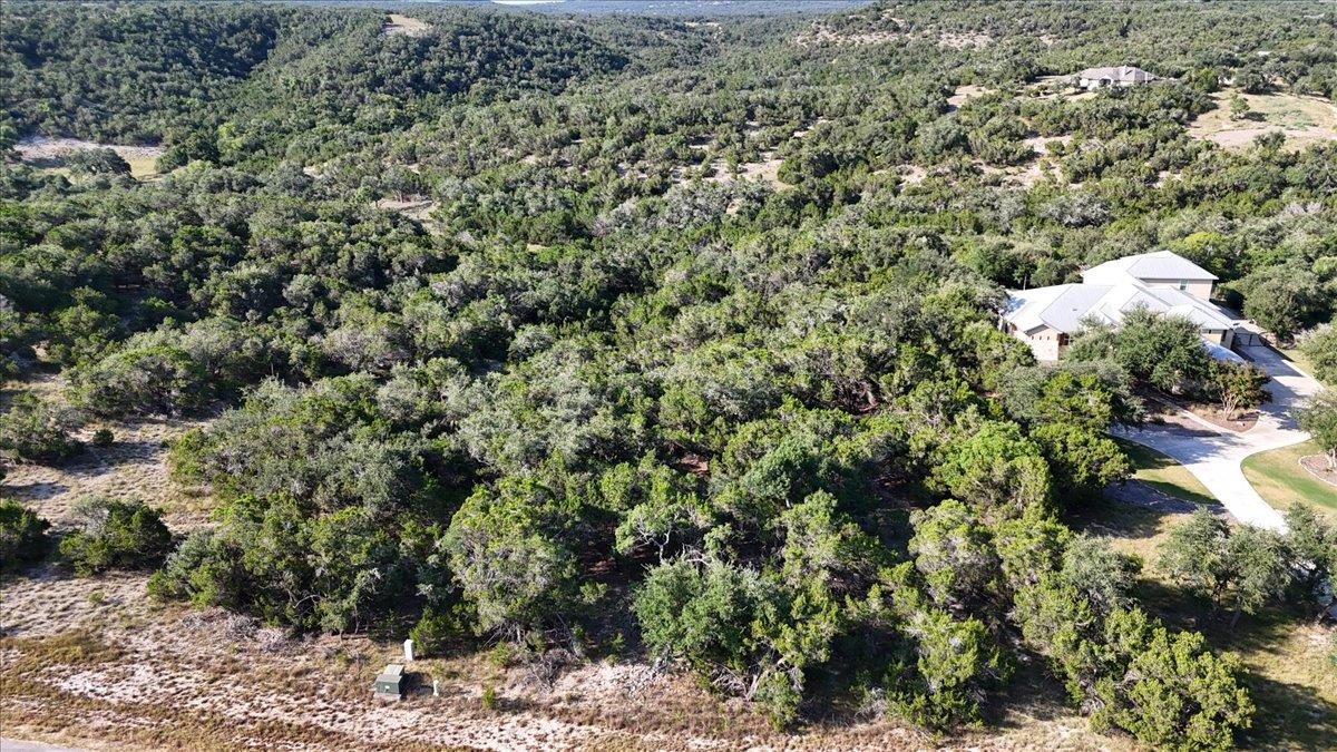 830 Highland Spgs, Canyon Lake, TX 78133