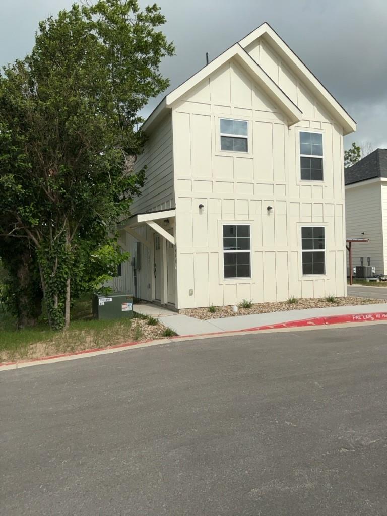 2002 W 2nd St # 1402, Taylor, TX 76574