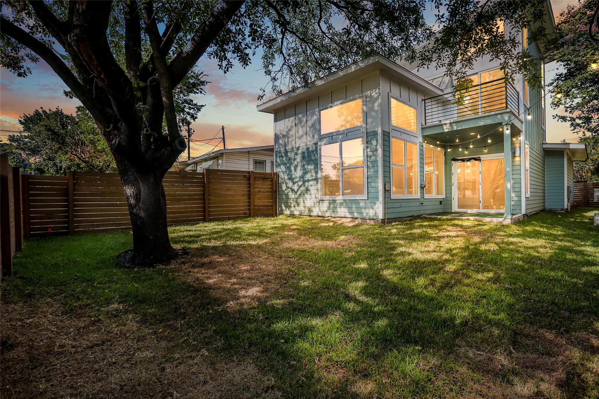1609 Greenwood Ave # A, Austin, TX 78721