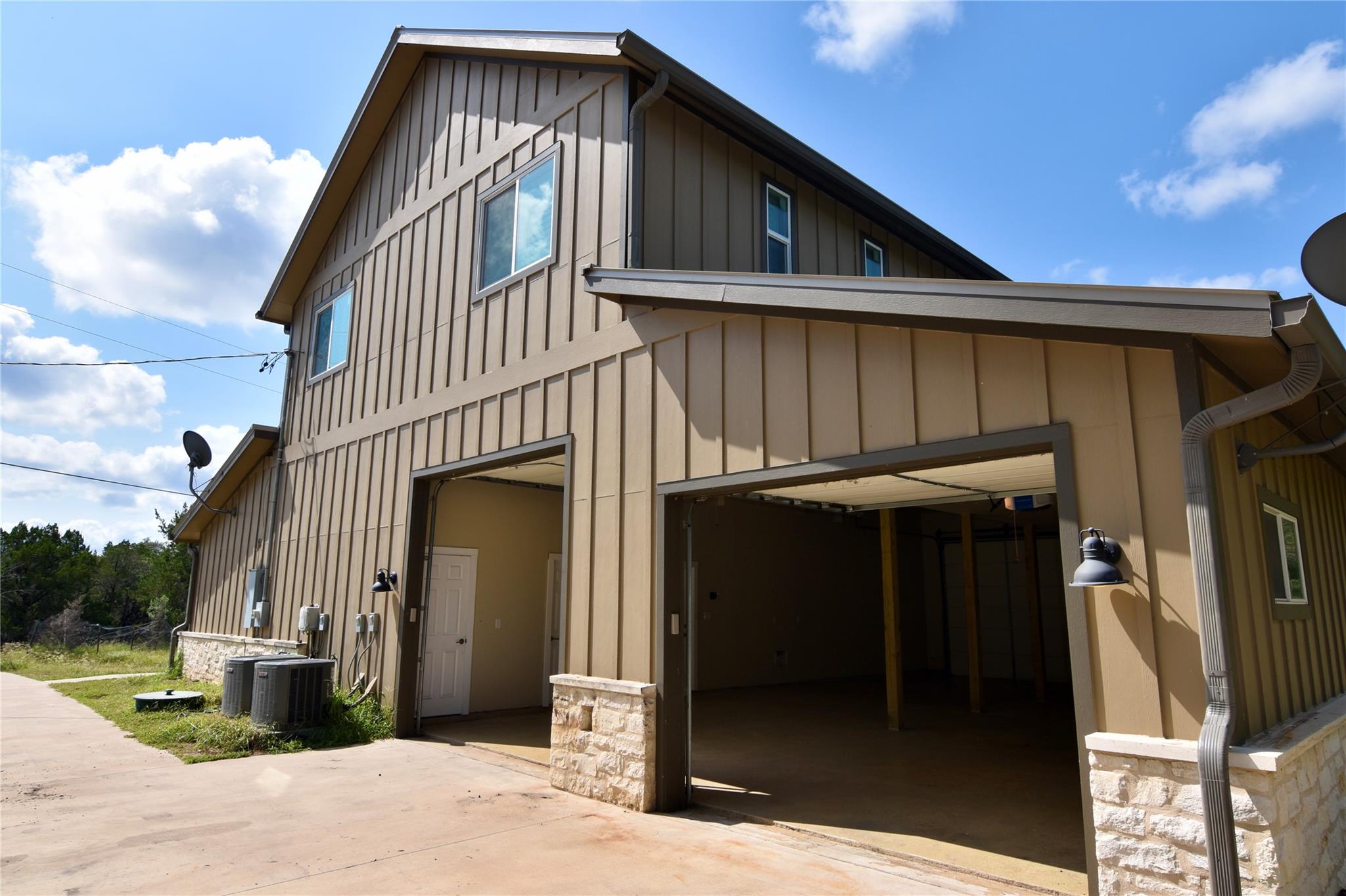 112 Ridge Harbor Dr, Spicewood, TX 78669