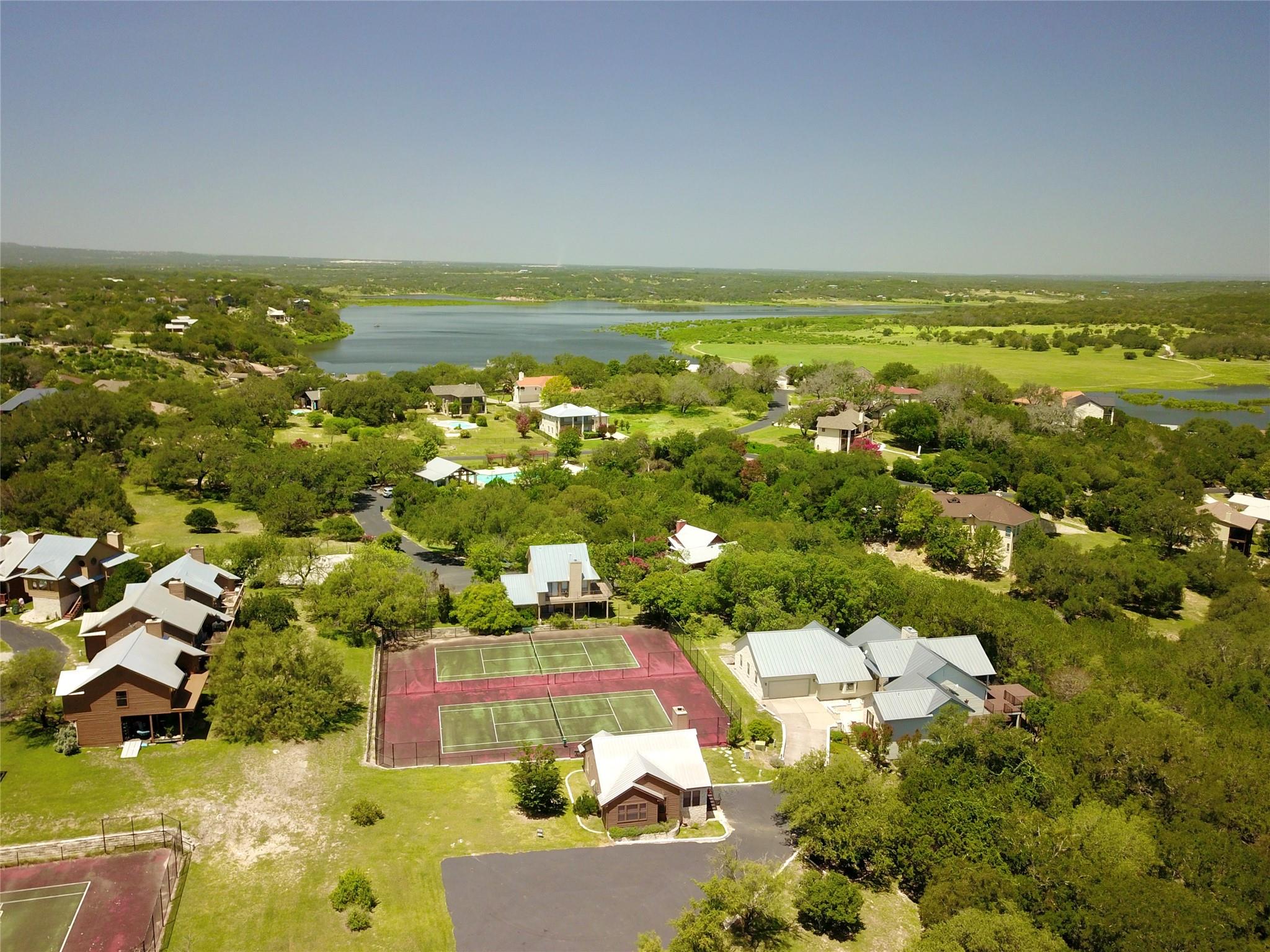 112 Ridge Harbor Dr, Spicewood, TX 78669
