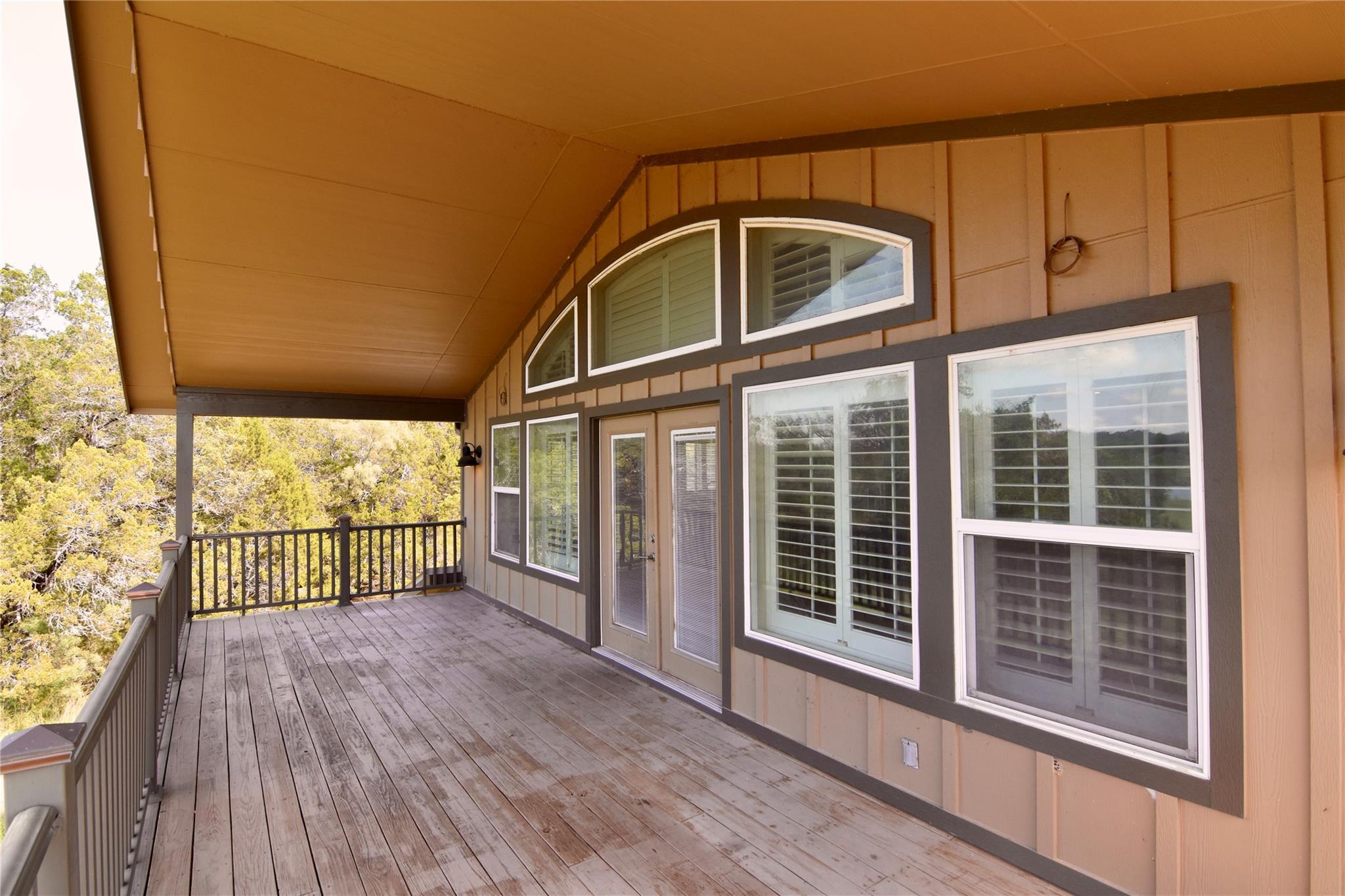 112 Ridge Harbor Dr, Spicewood, TX 78669