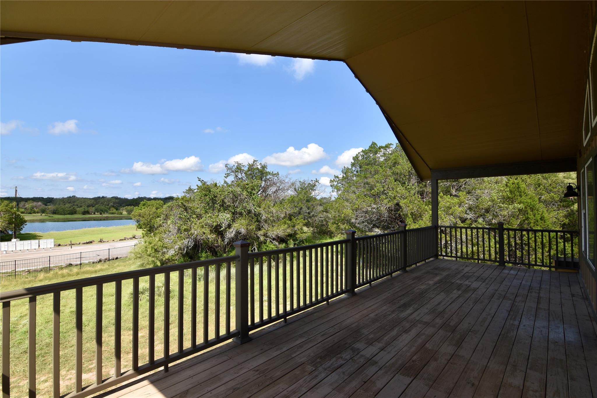 112 Ridge Harbor Dr, Spicewood, TX 78669