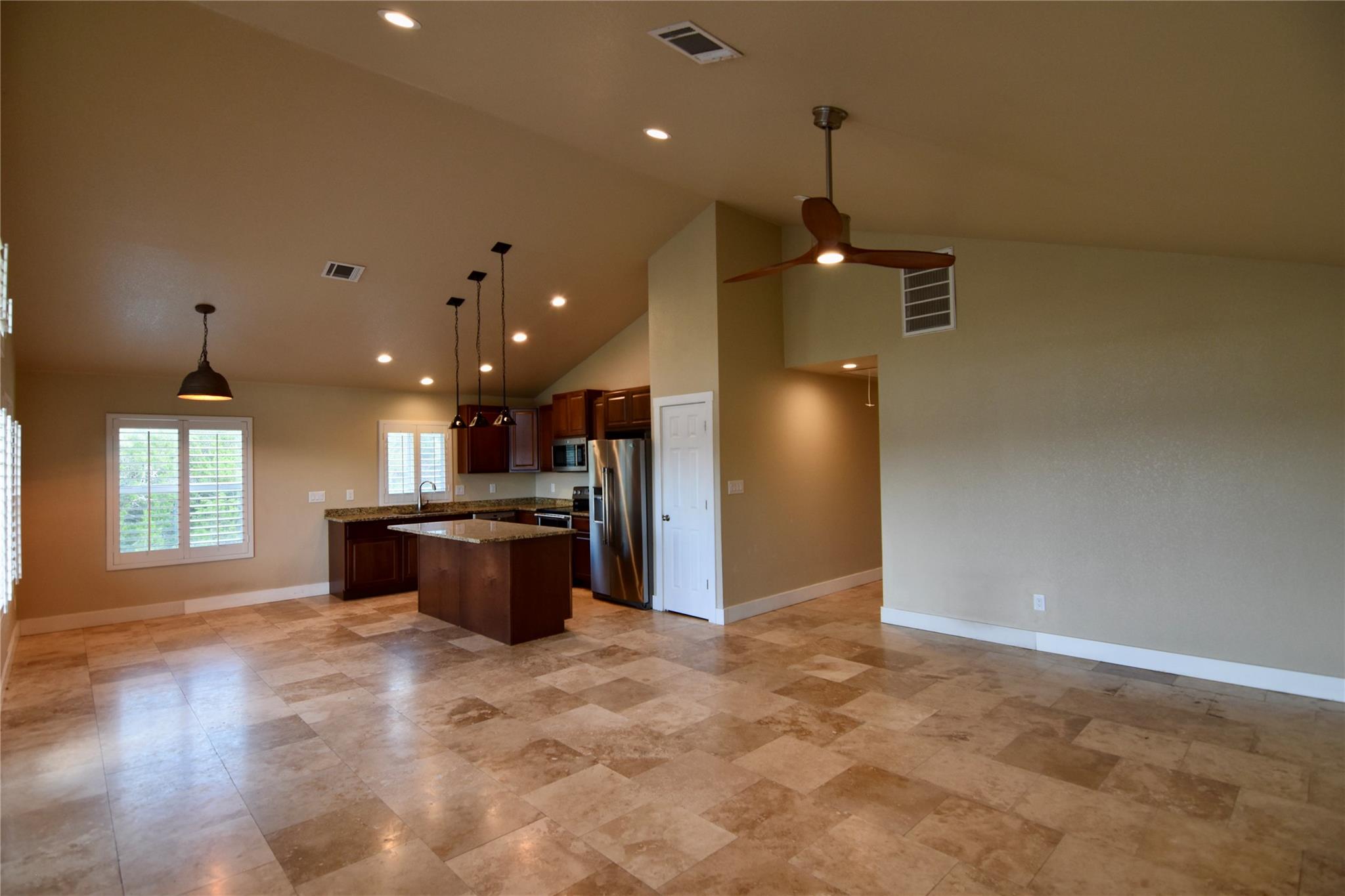 112 Ridge Harbor Dr, Spicewood, TX 78669