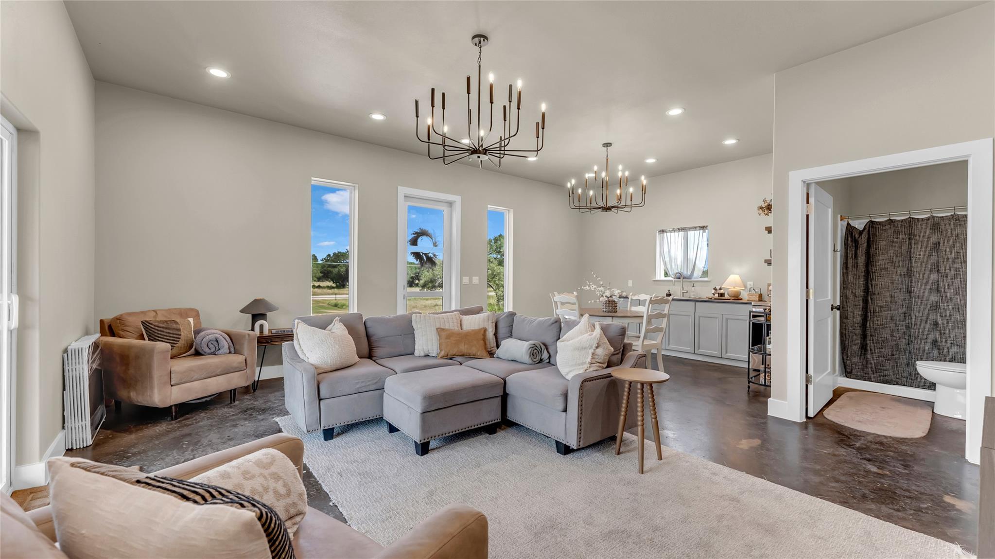 150 Wandering Oak Cir, Burnet, TX 78611