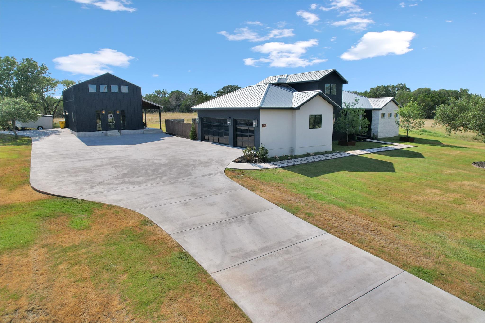 150 Wandering Oak Cir, Burnet, TX 78611