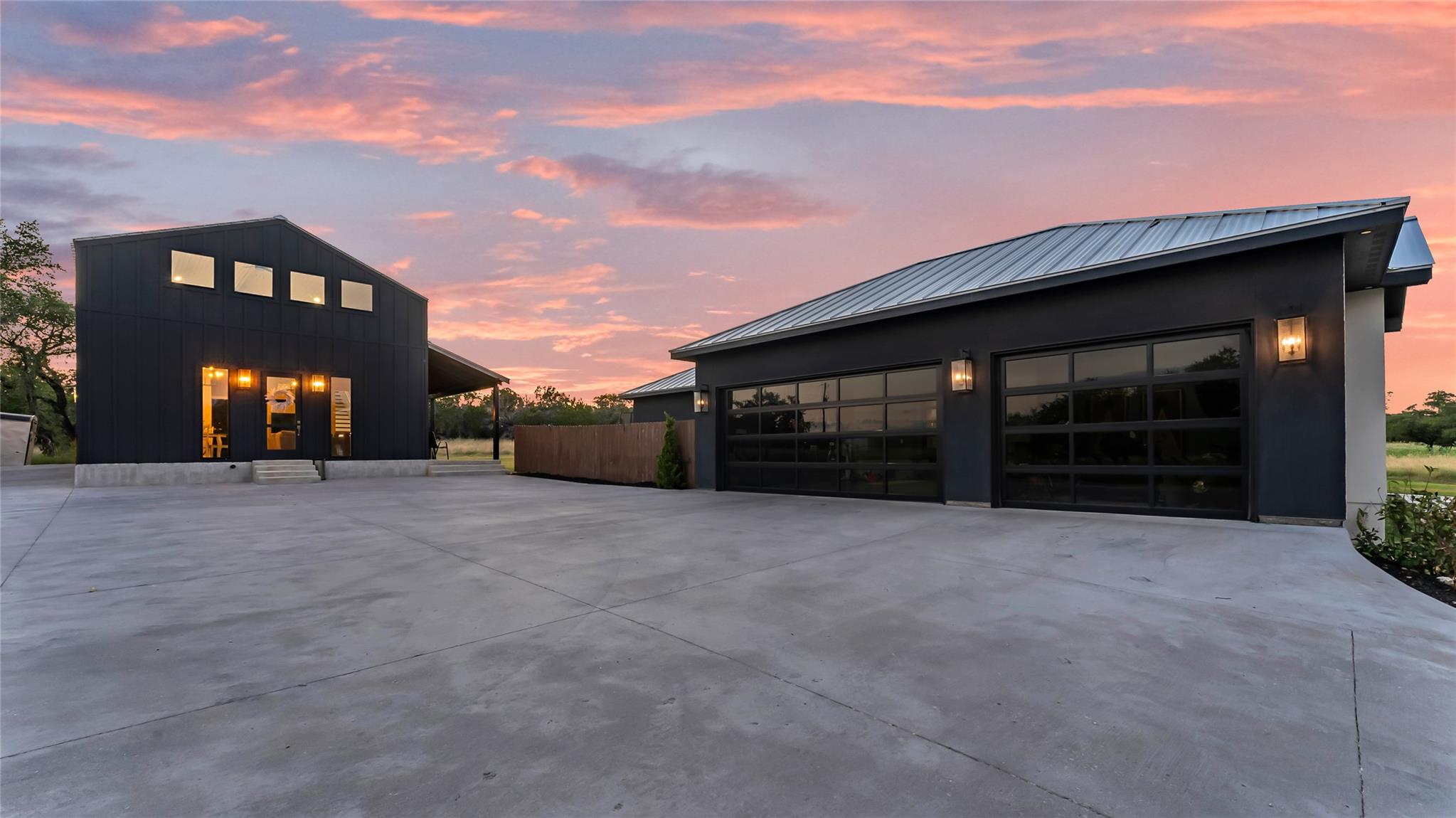 150 Wandering Oak Cir, Burnet, TX 78611