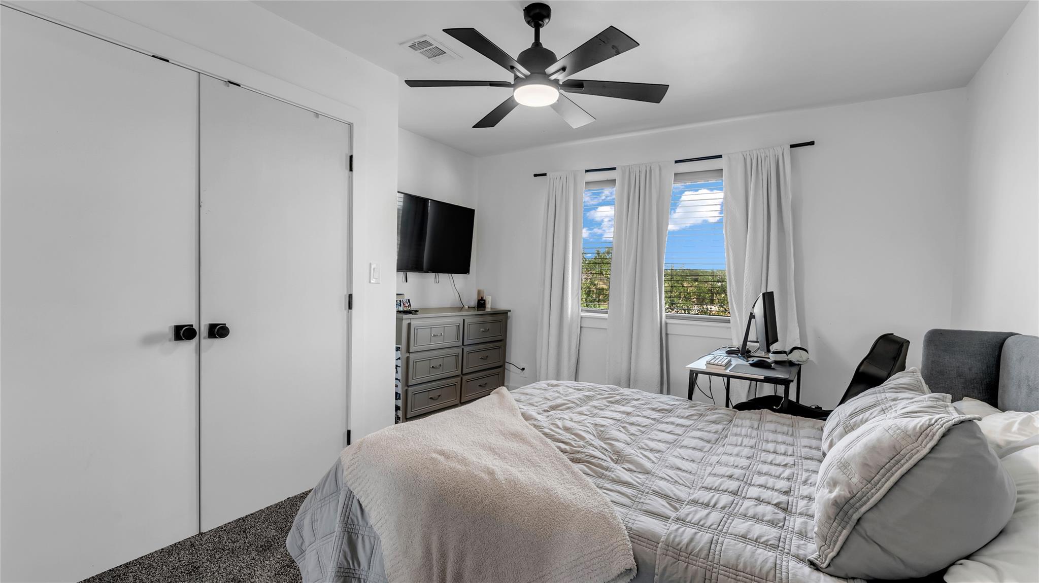 150 Wandering Oak Cir, Burnet, TX 78611