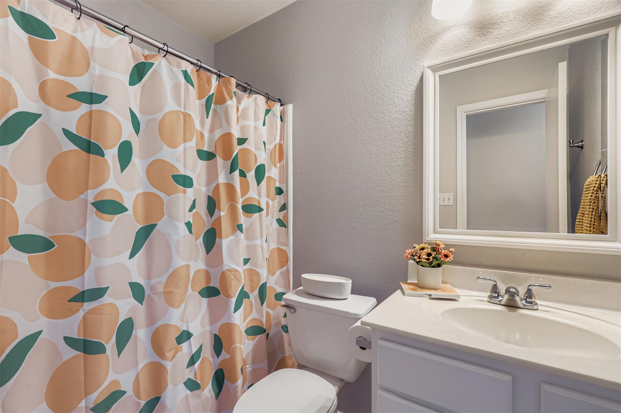 904 Justeford Dr, Pflugerville, TX 78660