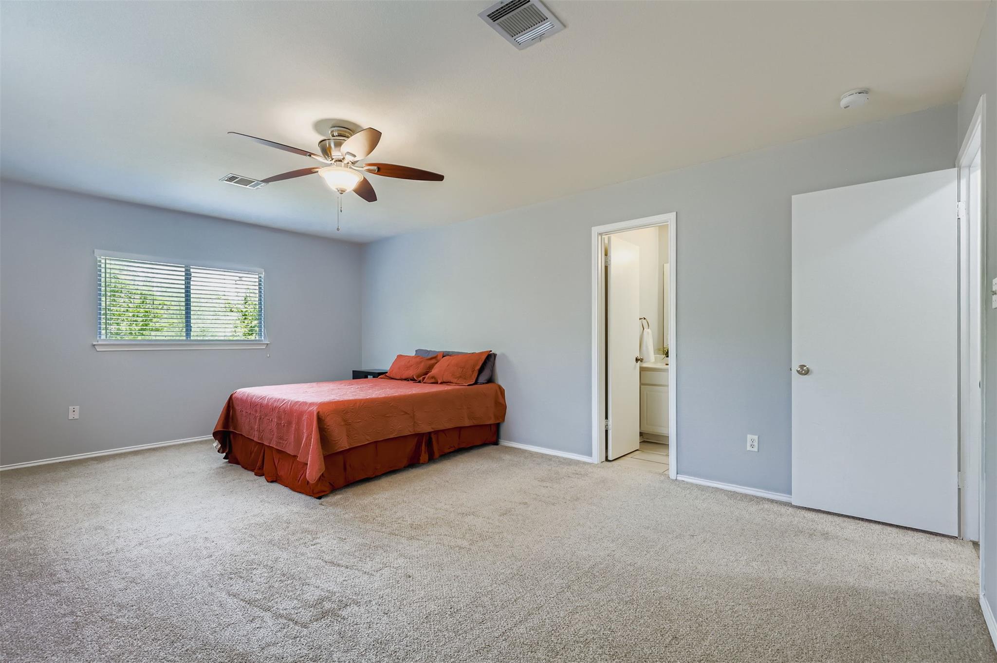 904 Justeford Dr, Pflugerville, TX 78660