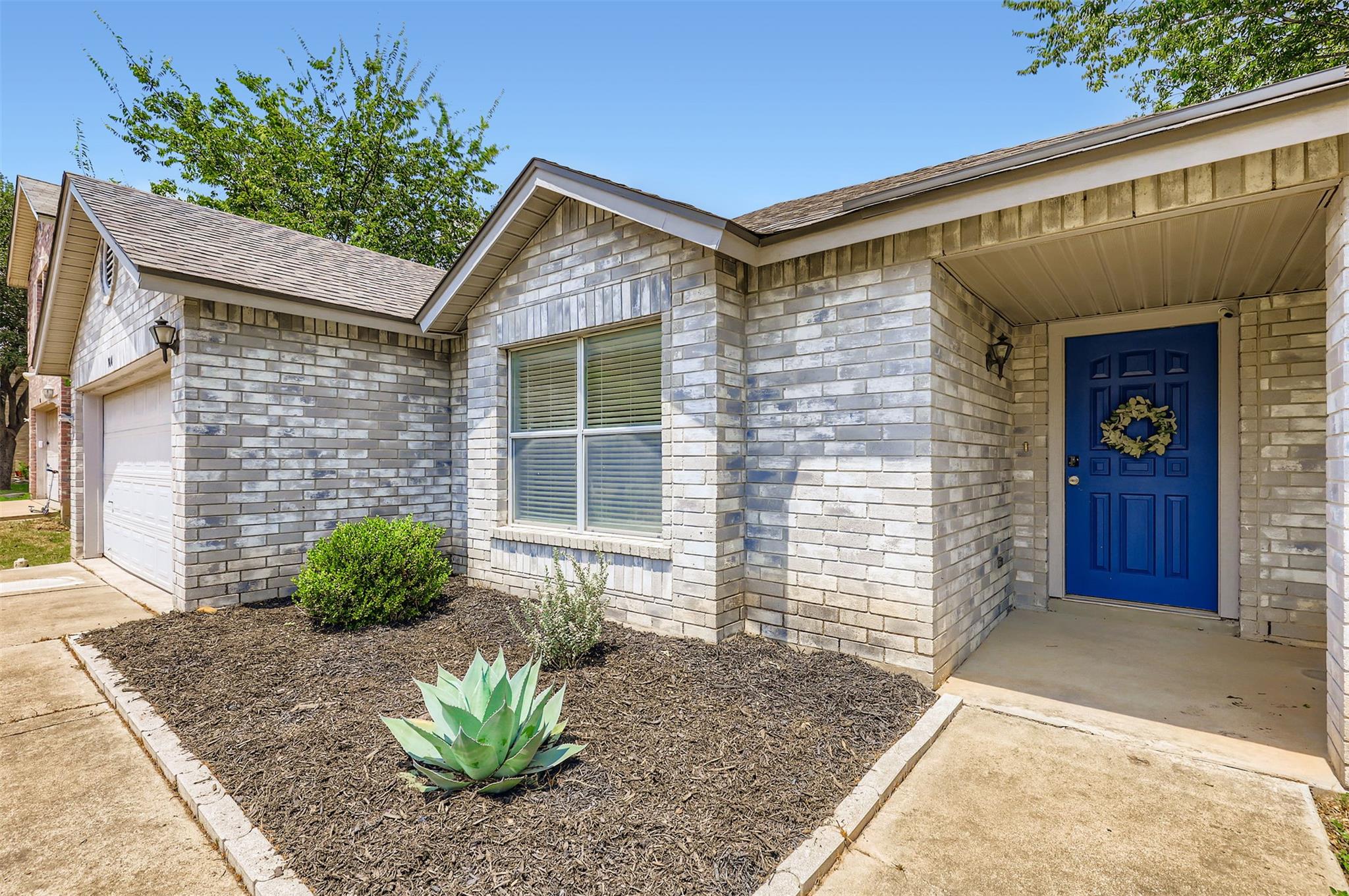 904 Justeford Dr, Pflugerville, TX 78660