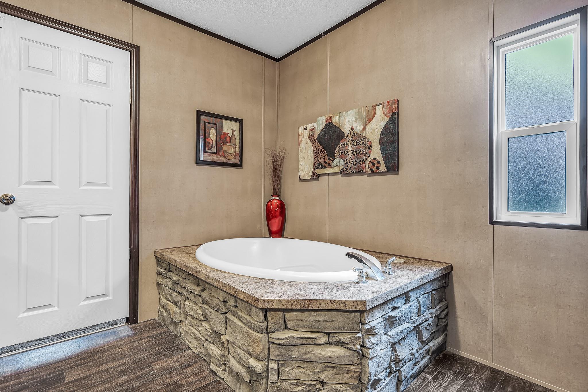 437 Barbara Ln, Somerville, TX 77879