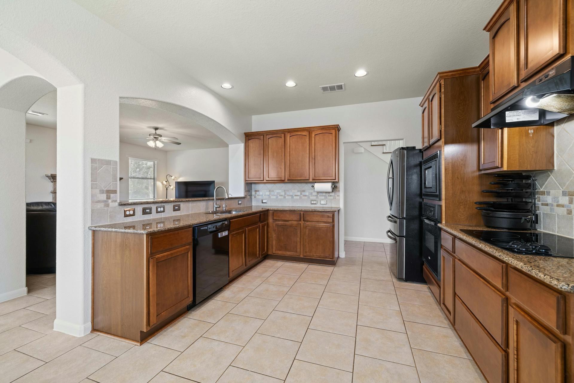 101 Quarry Bluff Cv, Liberty Hill, TX 78642