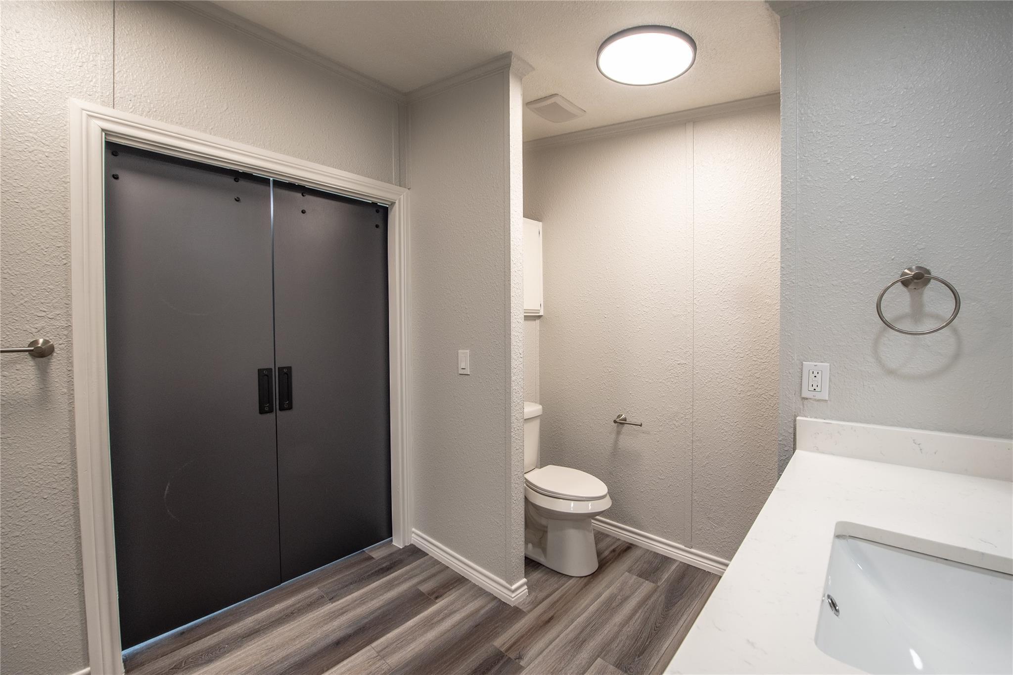 215 Shady Oaks Ln, Somerville, TX 77879