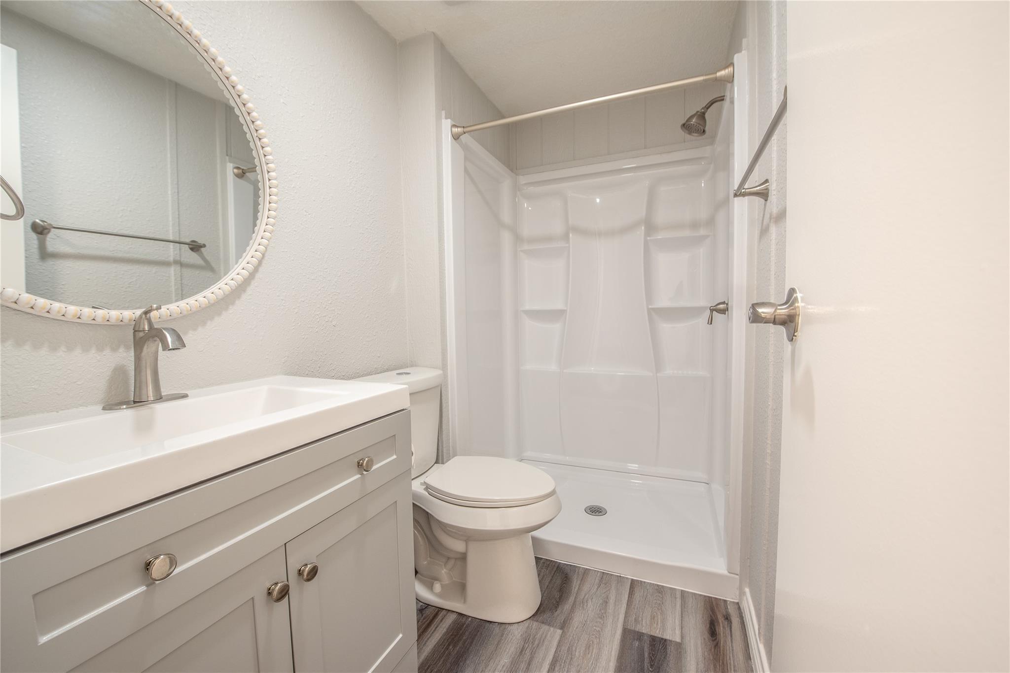 215 Shady Oaks Ln, Somerville, TX 77879