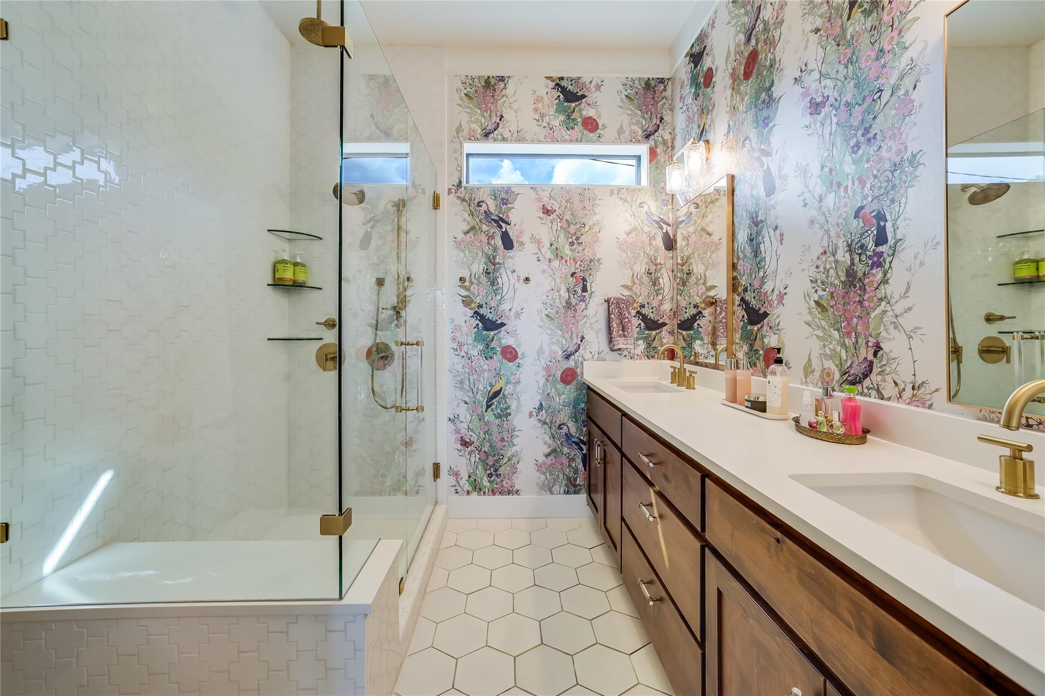 2004 E 16th St # B, Austin, TX 78702