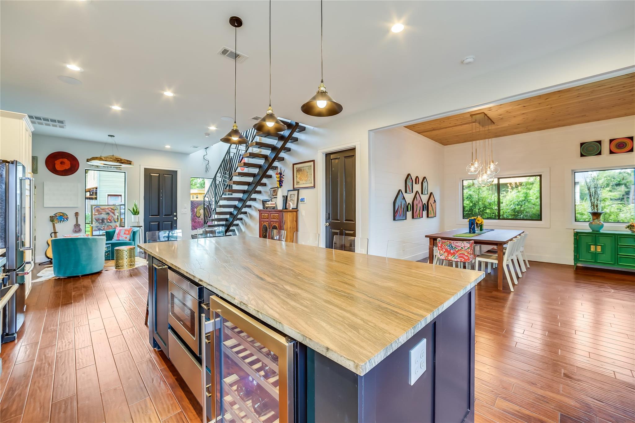 2004 E 16th St # B, Austin, TX 78702