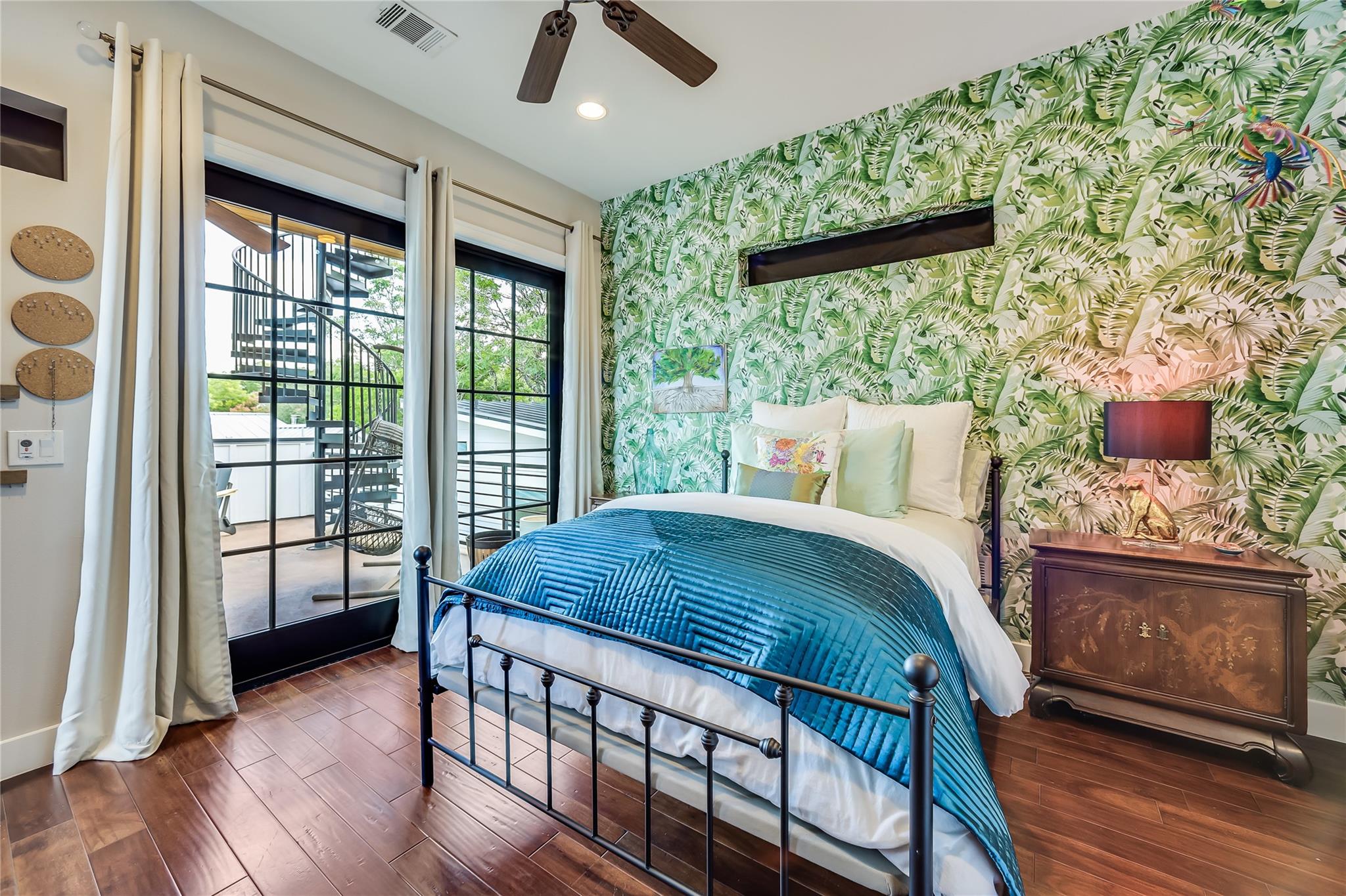 2004 E 16th St # B, Austin, TX 78702