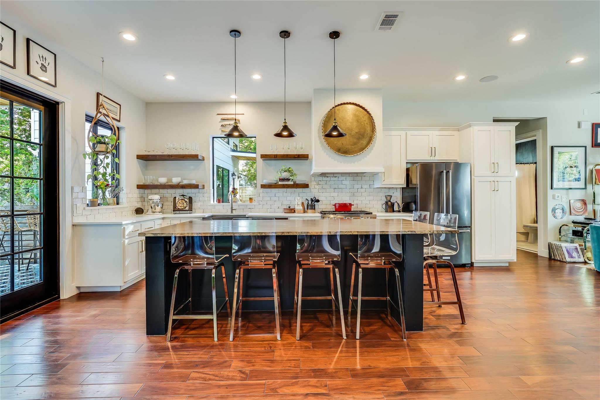 2004 E 16th St # B, Austin, TX 78702