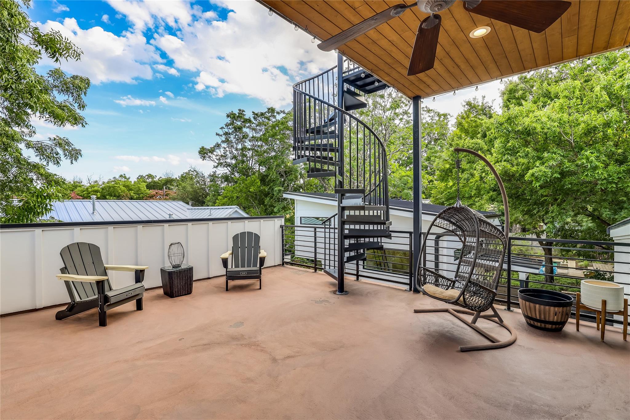 2004 E 16th St # B, Austin, TX 78702