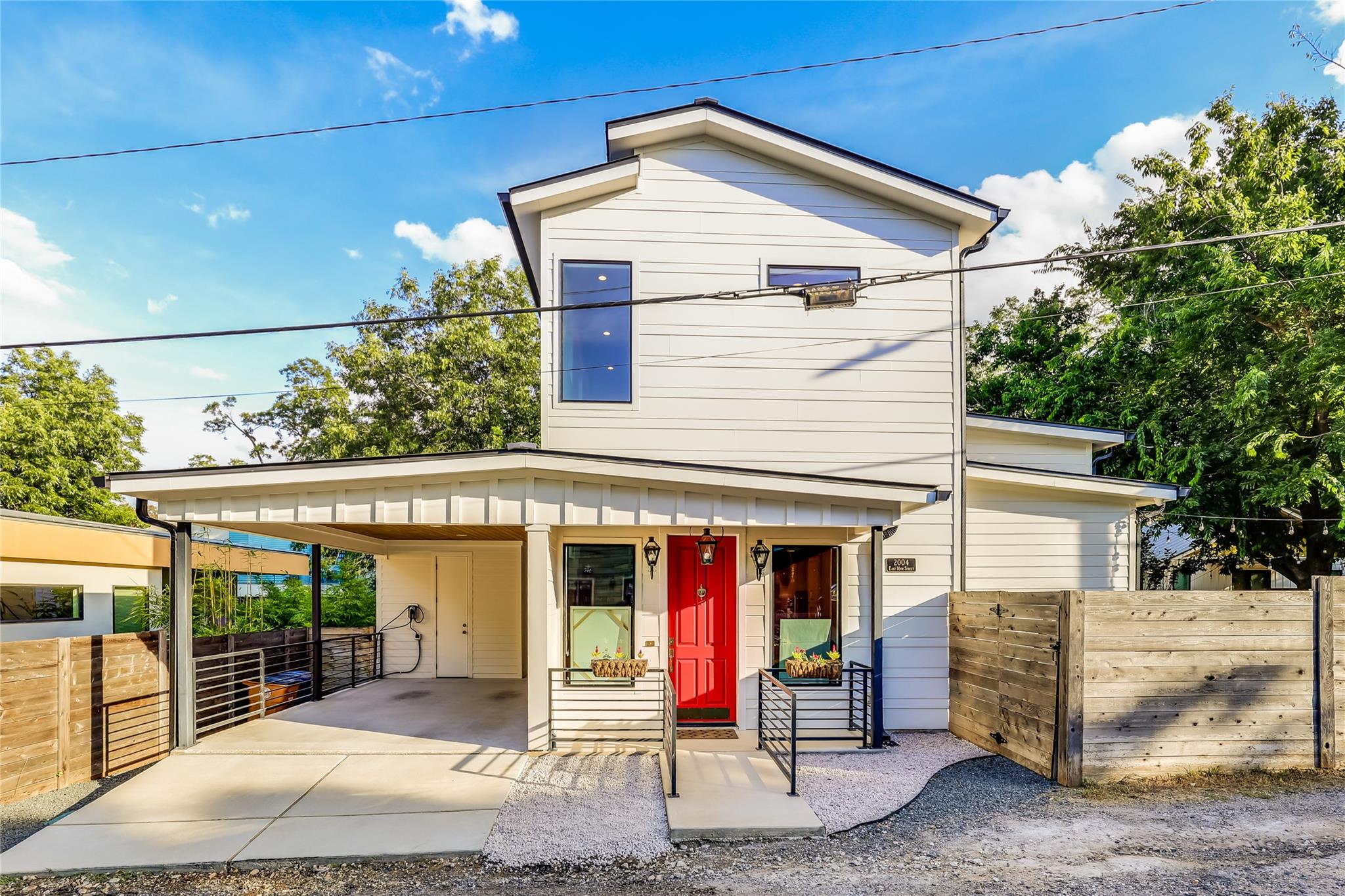 2004 E 16th St # B, Austin, TX 78702