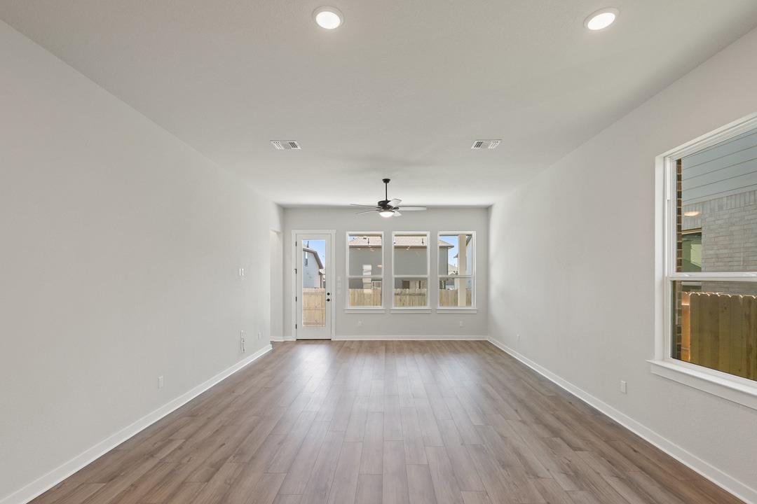 328 Lariat Loop, Liberty Hill, TX 78642