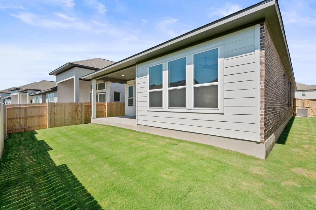 328 Lariat Loop, Liberty Hill, TX 78642