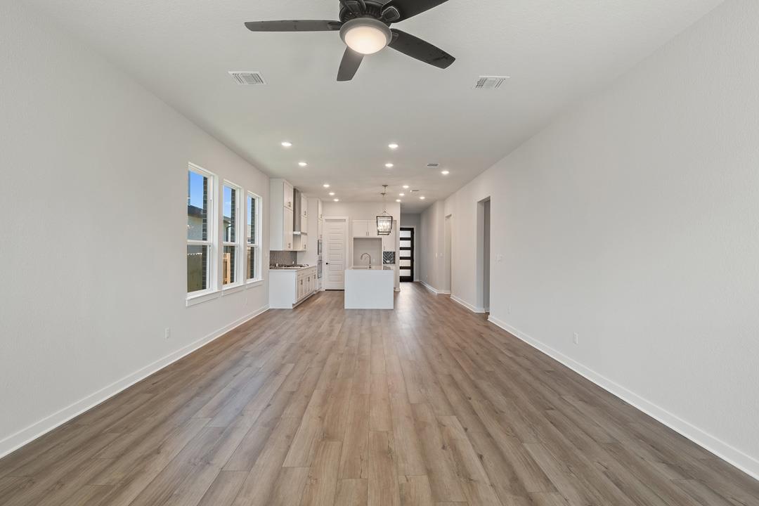 328 Lariat Loop, Liberty Hill, TX 78642