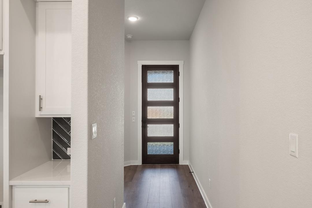 328 Lariat Loop, Liberty Hill, TX 78642